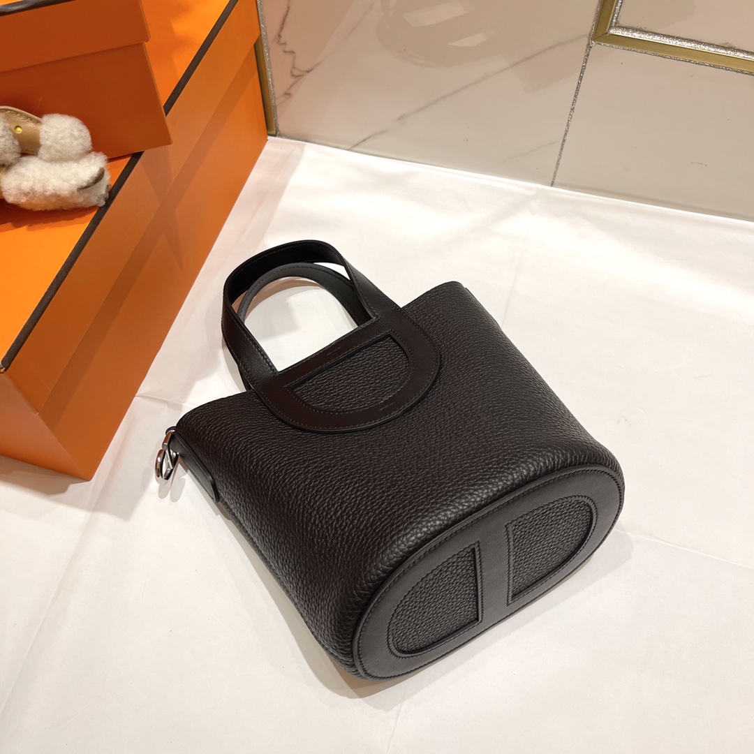 Hermès Year-end benefits1180