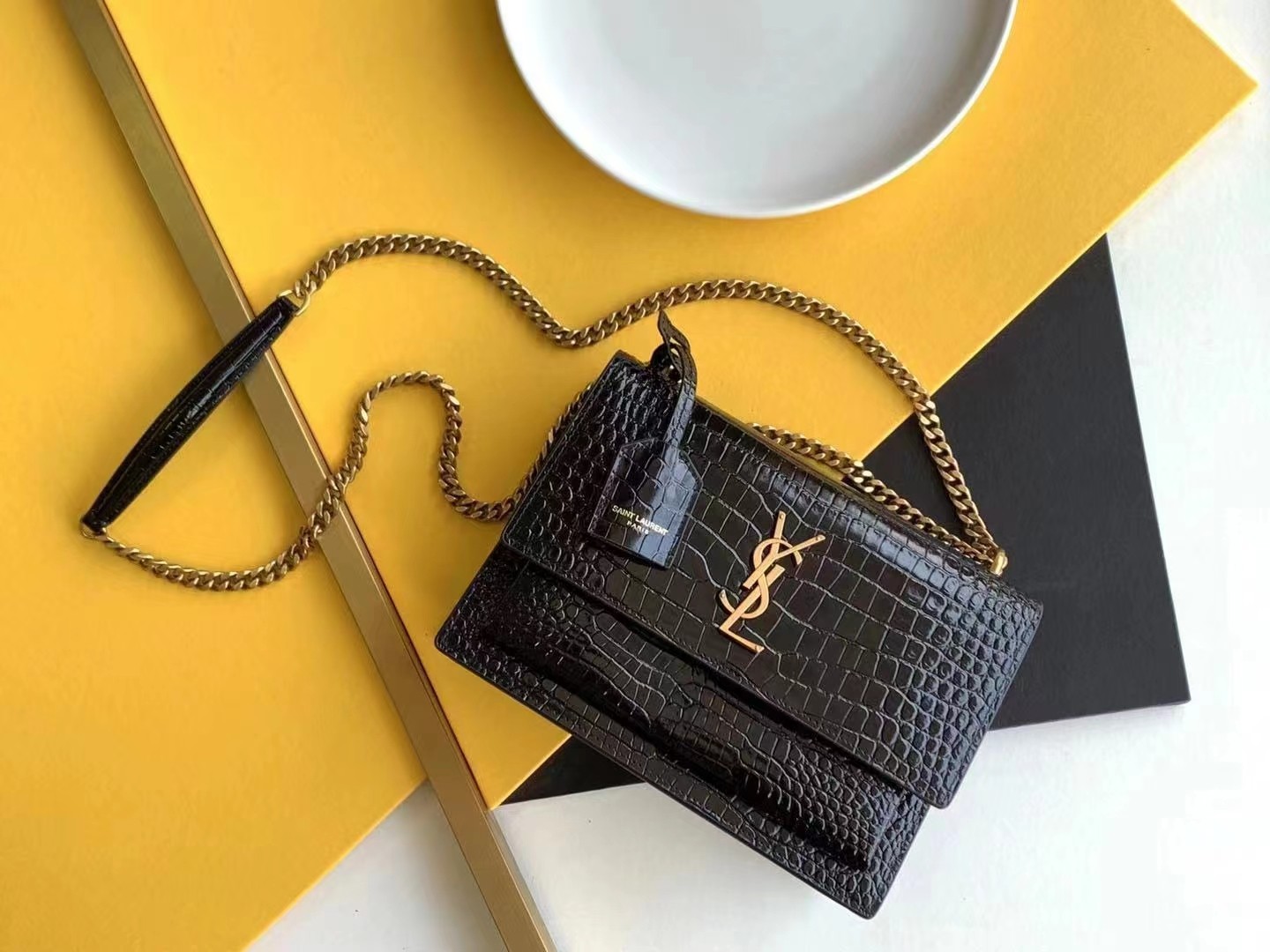 Feedback 980 Saint Laurent Messenger Bag Brand new crocodile pattern cowhide SAINTLAURENT Wang Ziwen and Sammi Cheng's same style, the most style