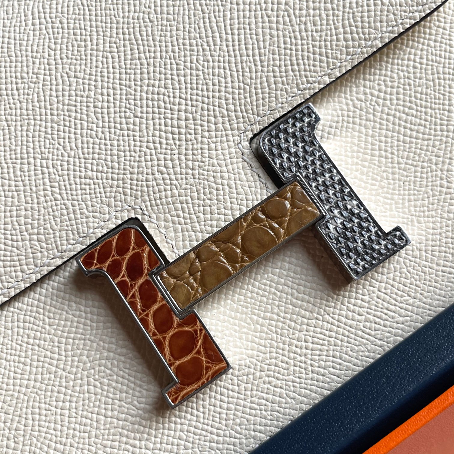 Hermès Rare Edition Counter First Look at Pictures to Identify Products