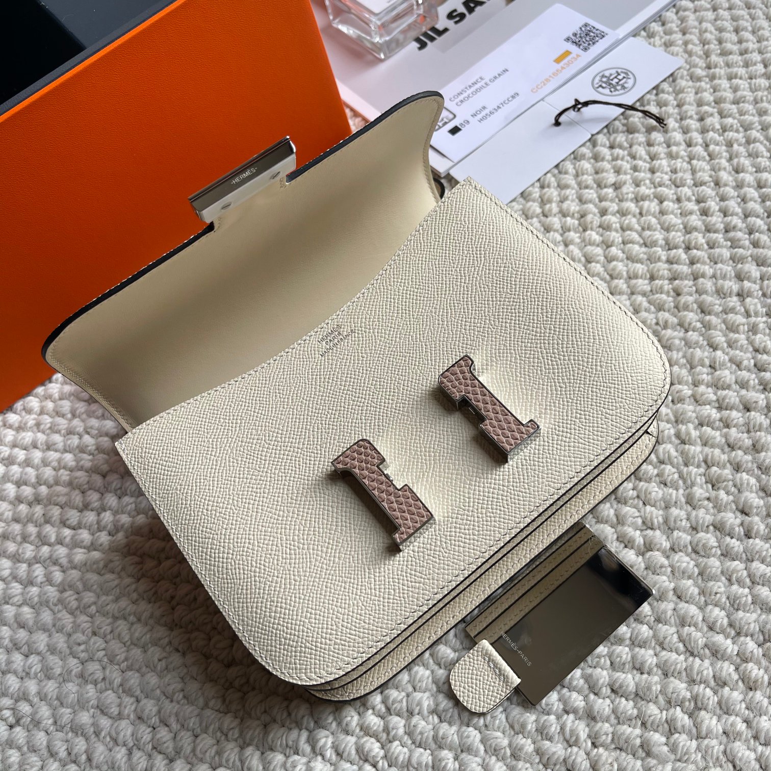 Hermès Rare Edition Counter First Look at Pictures to Identify Products