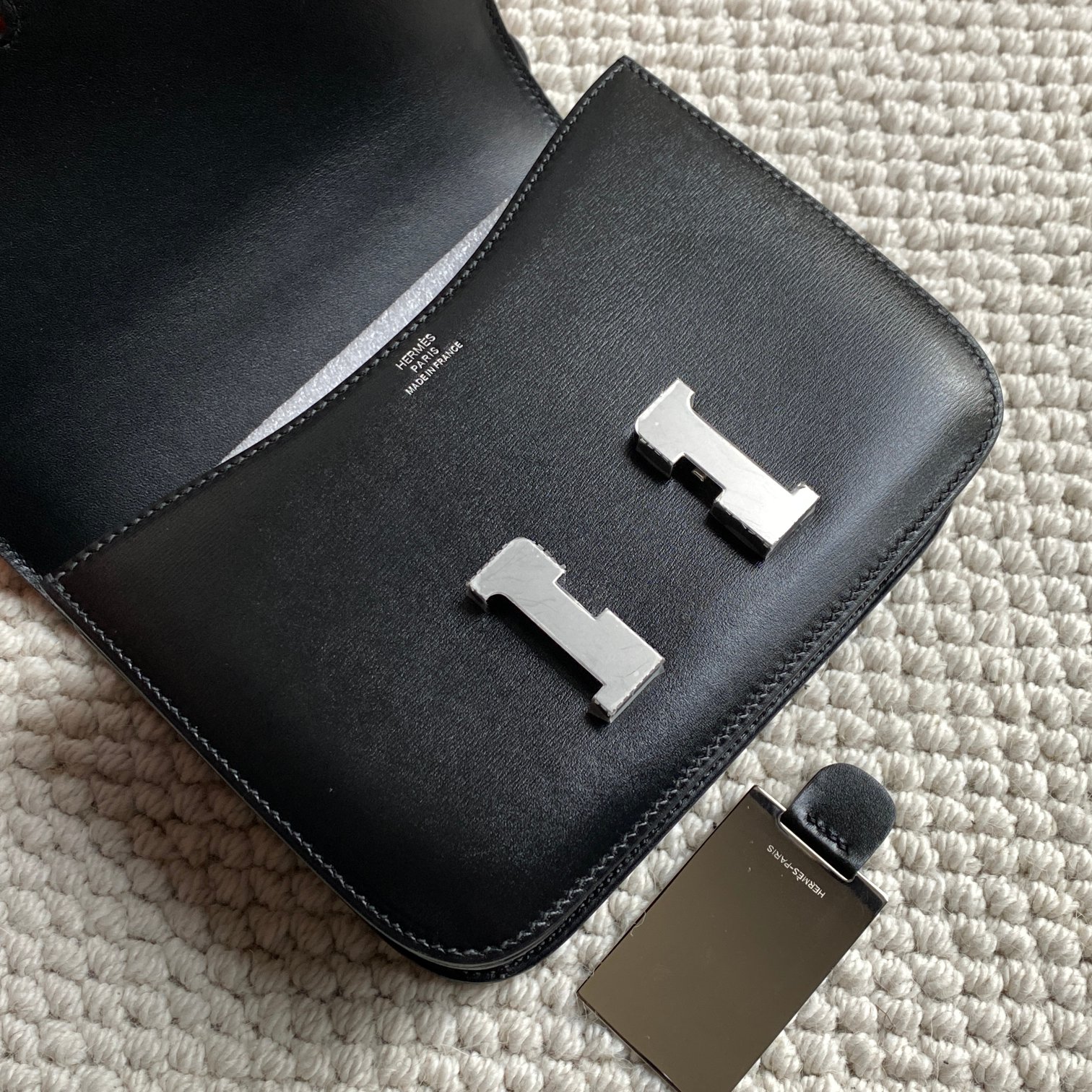 Hermès Rare Edition Counter First Look at Pictures to Identify Products