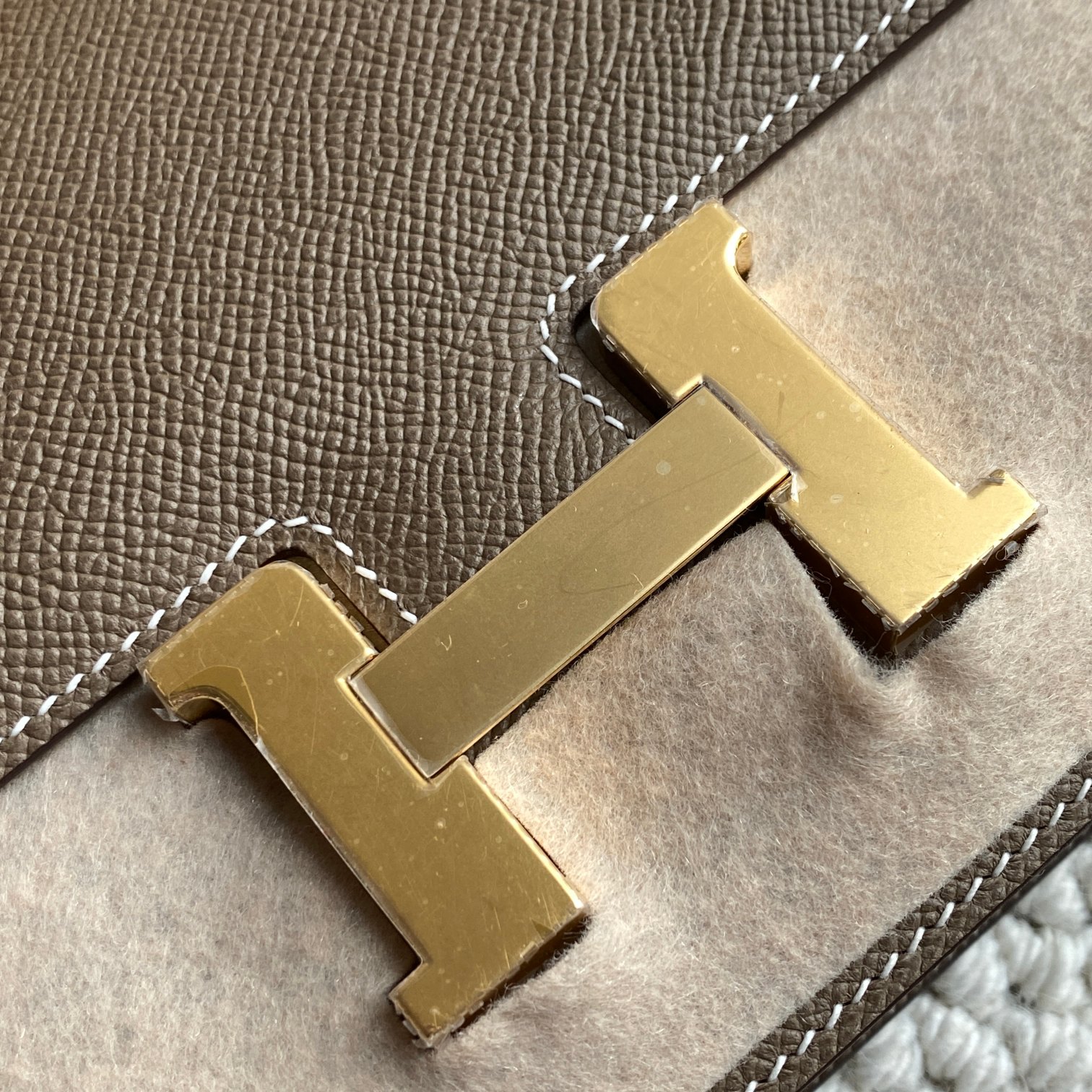 Hermès Original price of 4,000, cash back price2100Constance 18 new model CK18 elephant gray Constance with mirror, fully handmade, original Epso