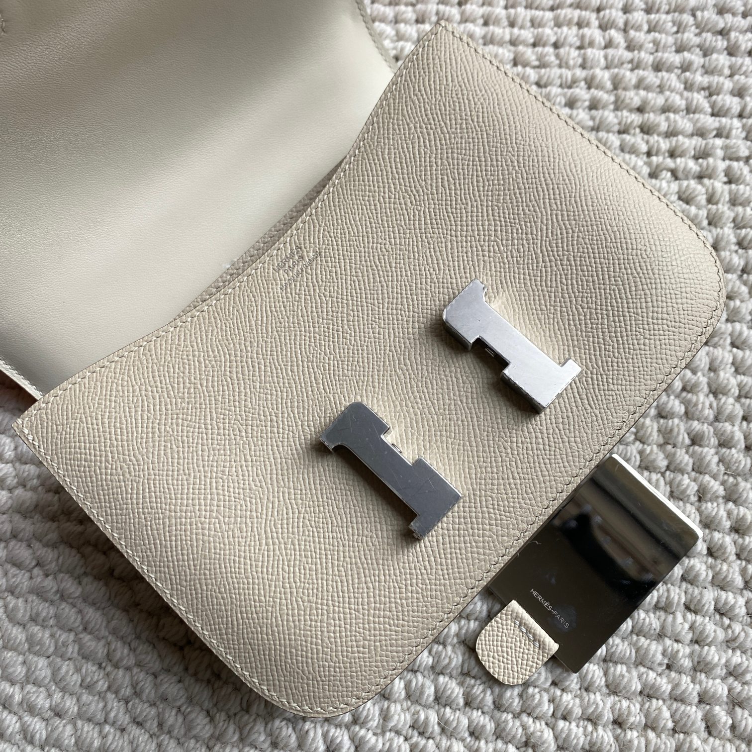 Hermès Original price of 4,000, cashback price2100Constance 18 new model CK10 milkshake white Constance with mirror fully handmade original Epsom