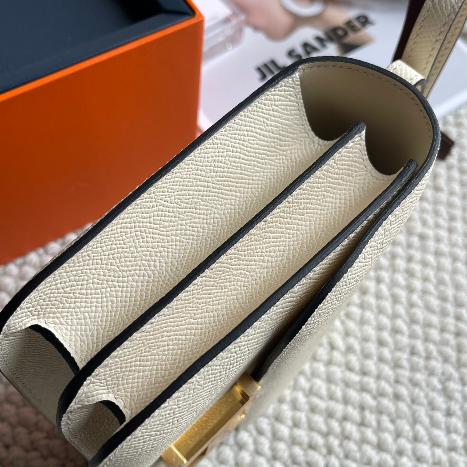 Hermès Original price of 4,000, cash back price2100Constance 18 Kangkang new Nata cream white Constance with mirror, fully handmade, original Eps