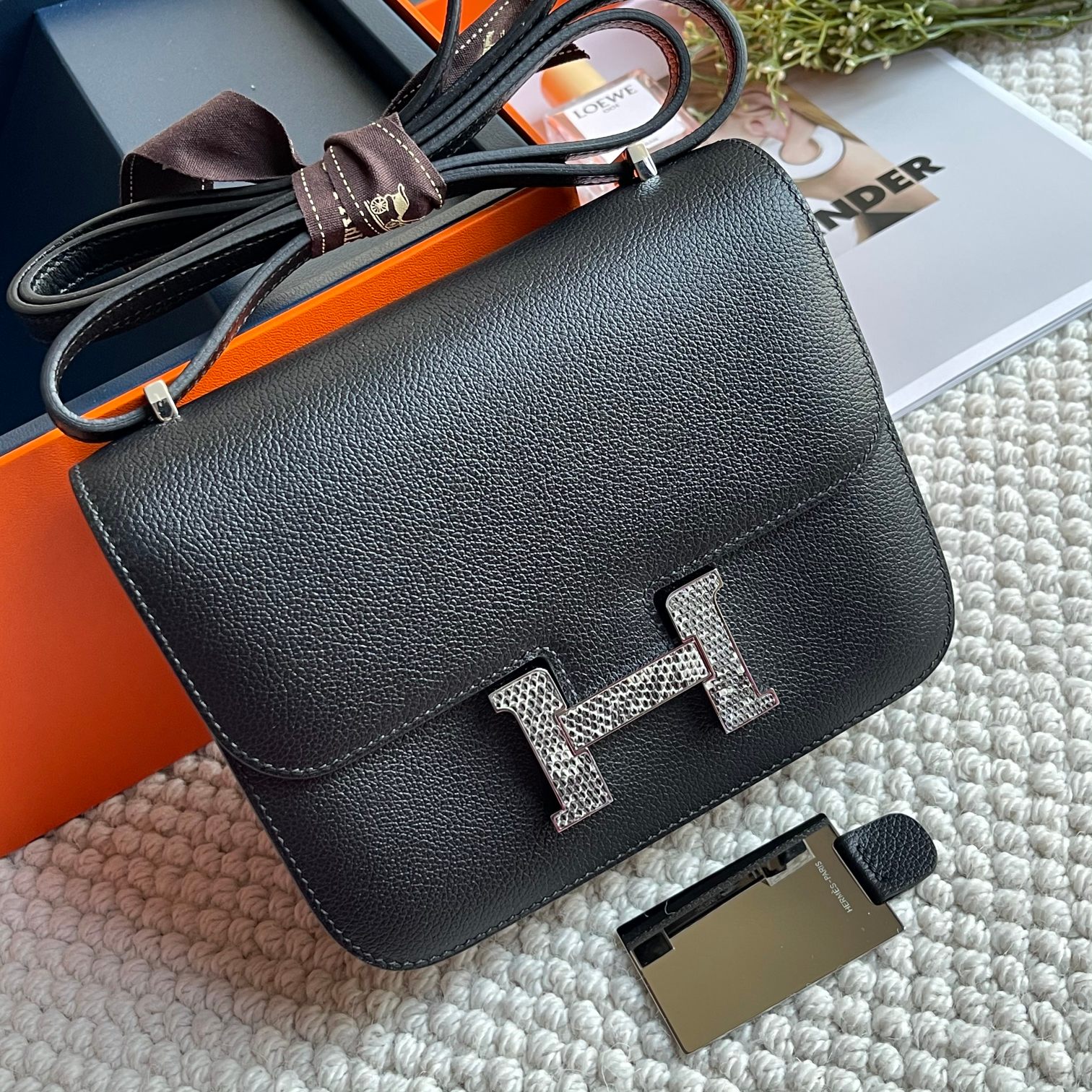 Hermès Original price of 4,000, cashback price2380Constance 18 touch eve leather CK89 black real lizard buckle new style Constance with mirror fu