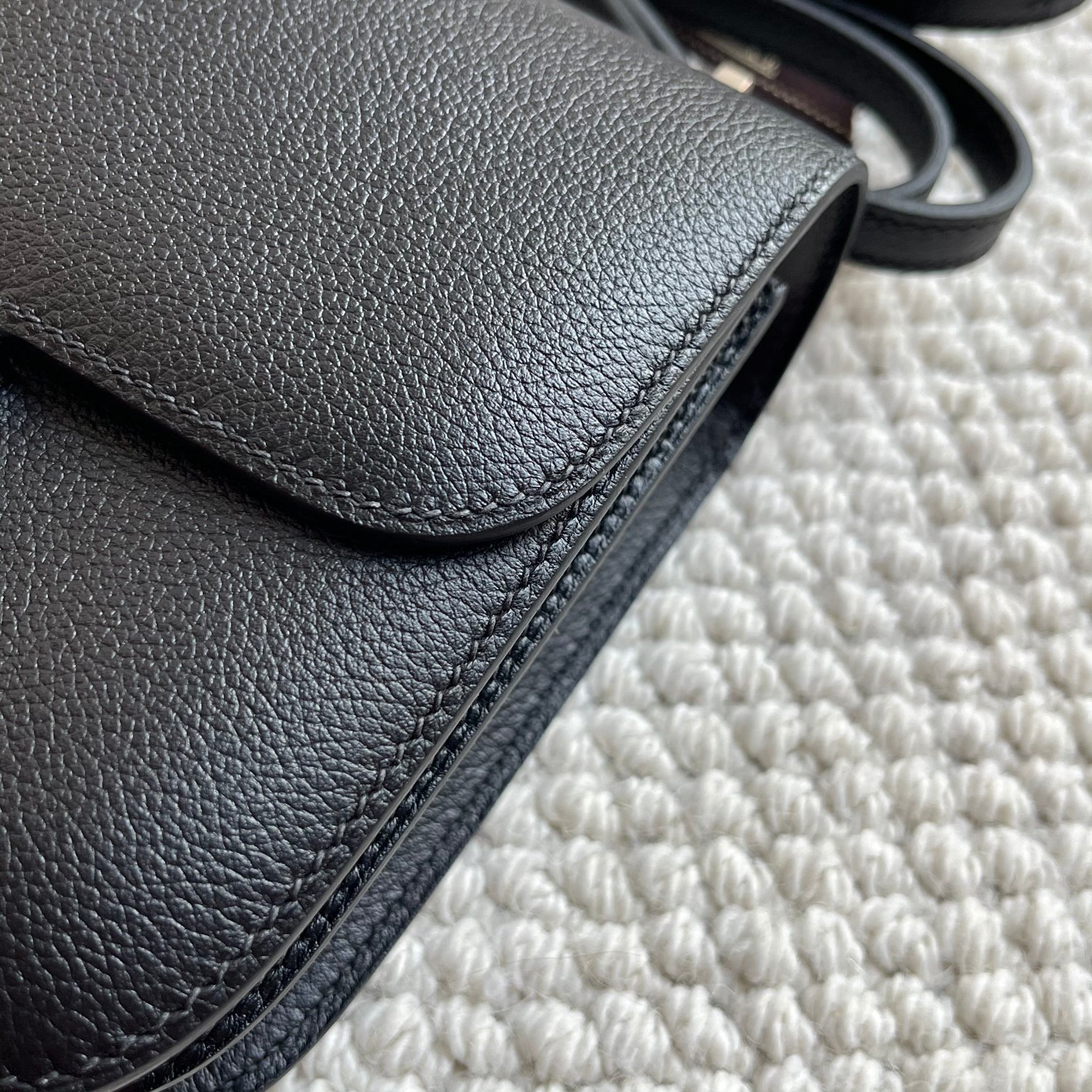 Hermès stitching details