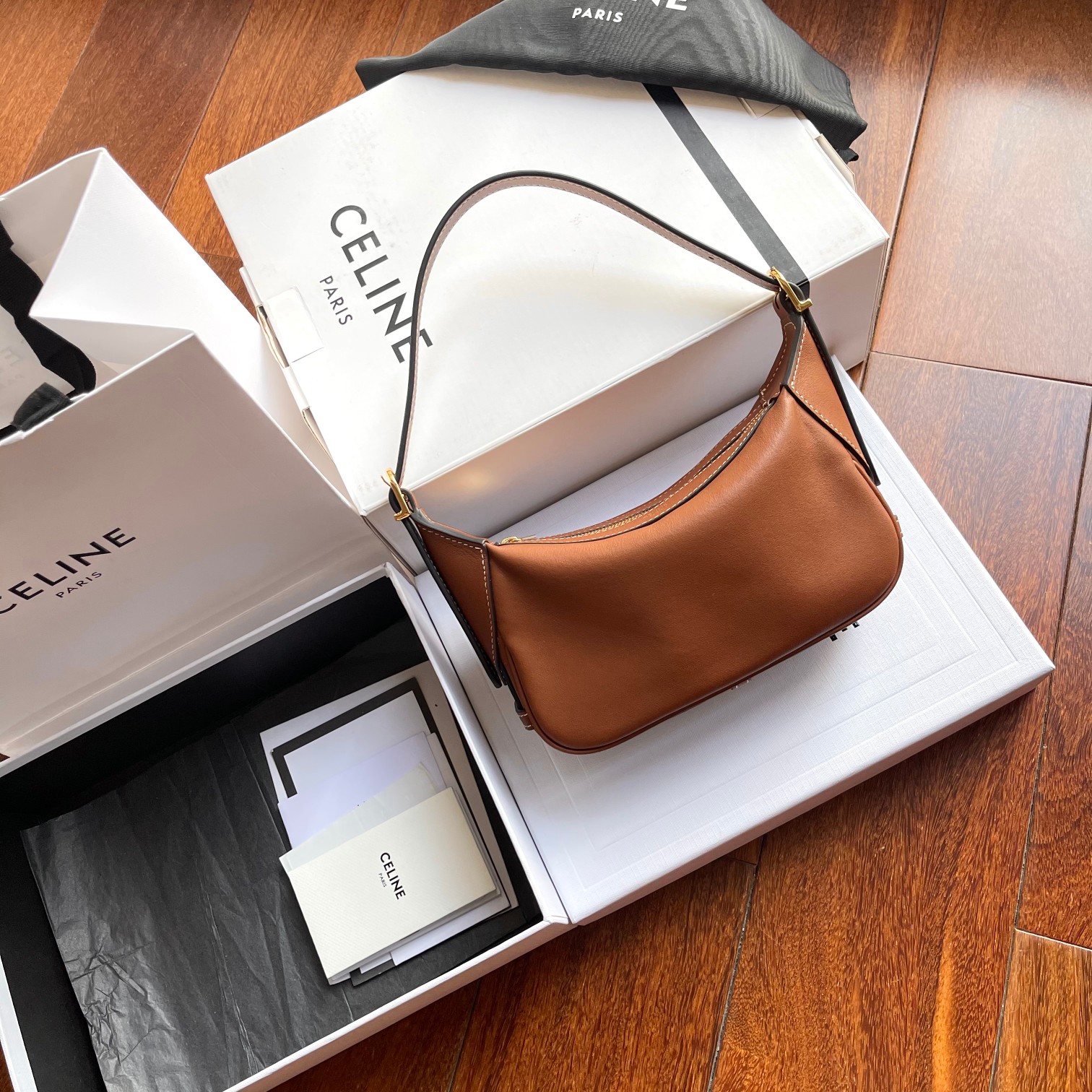Celine Happy Labor Day feedback790 thousand years to wait