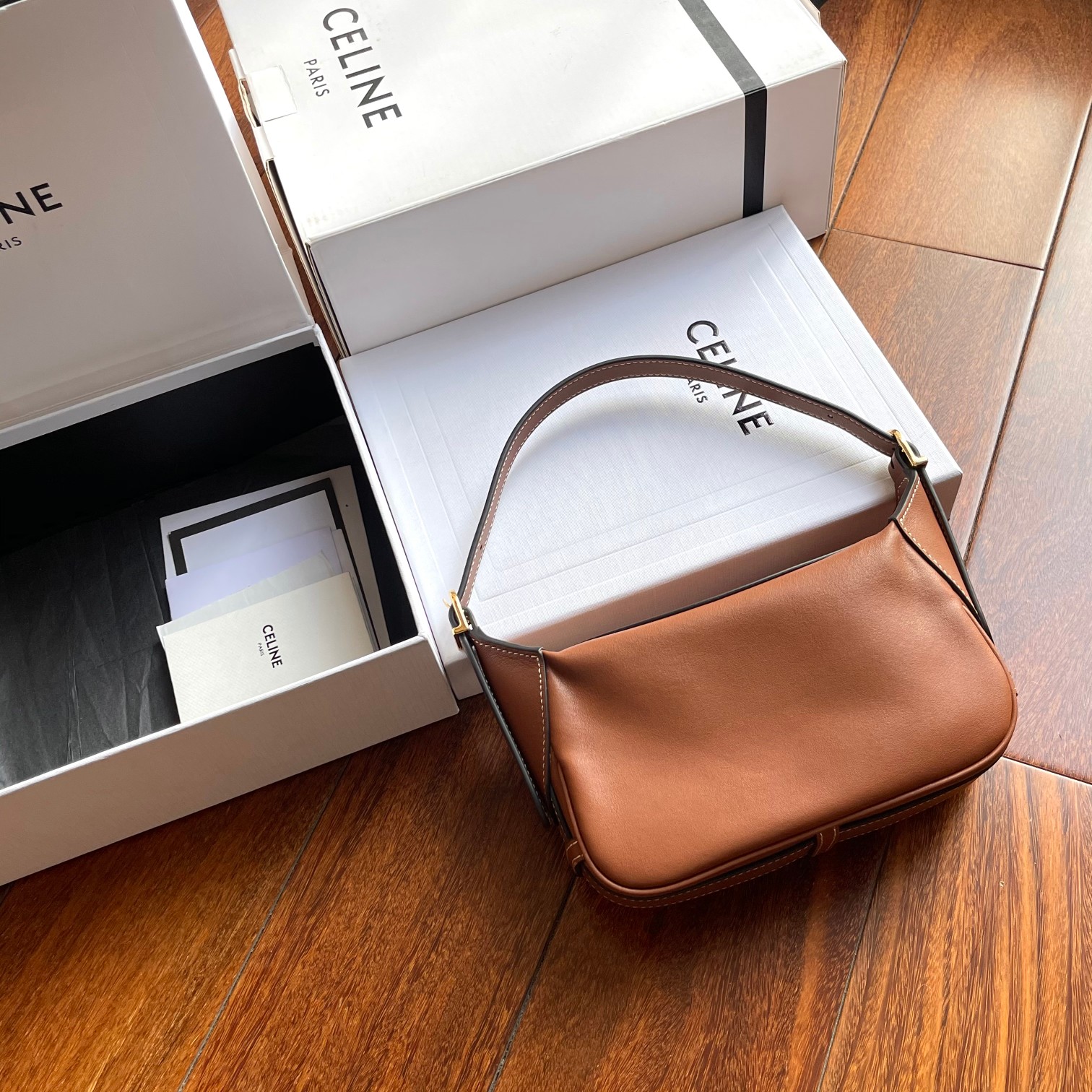 Celine Happy Labor Day feedback790 thousand years to wait