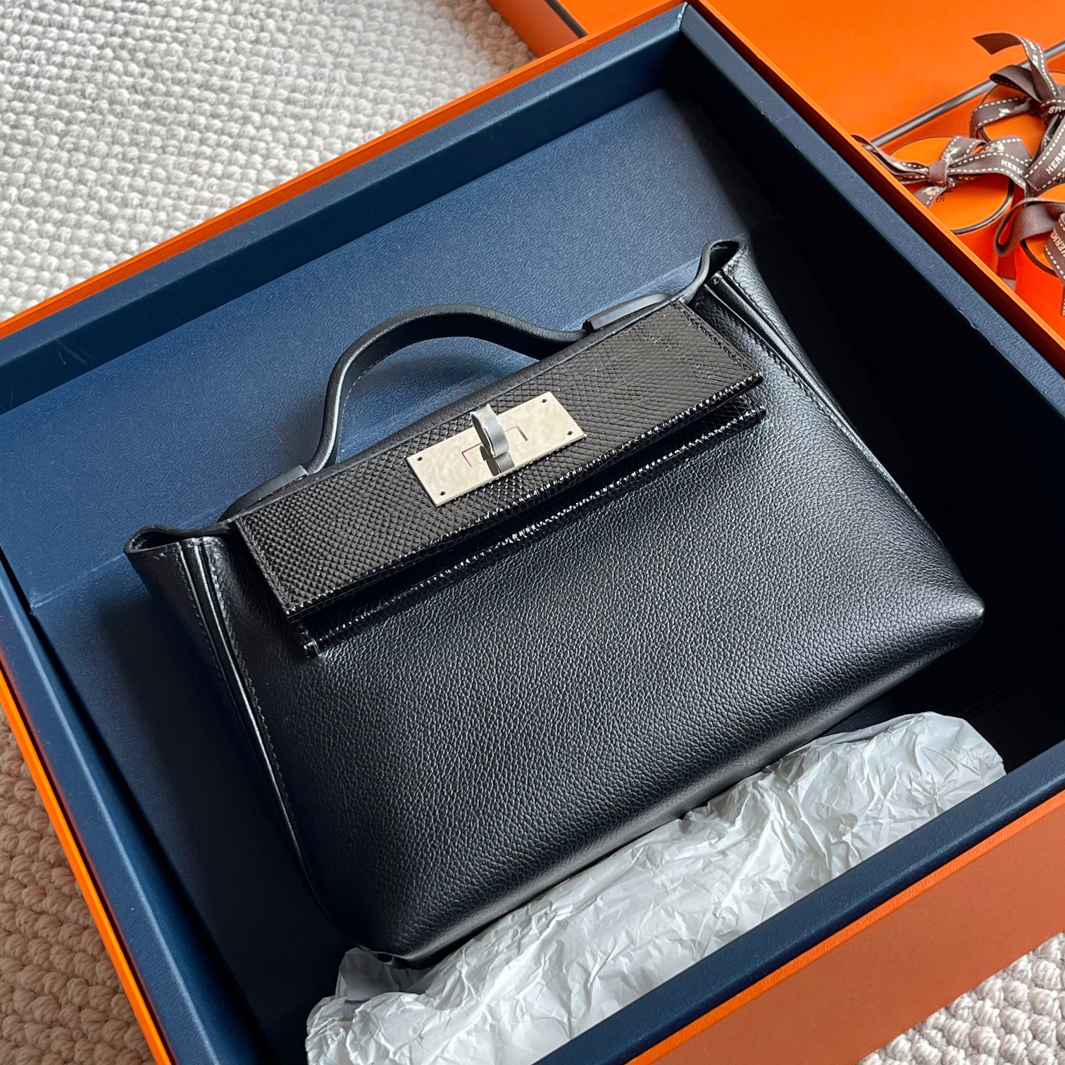 Hermès Hermes Rare Edition Counter First Look at Pictures to Identify Products Mini 2424 Touch Two-Horizontal Lizard Hijab with Lizard Skin Handm
