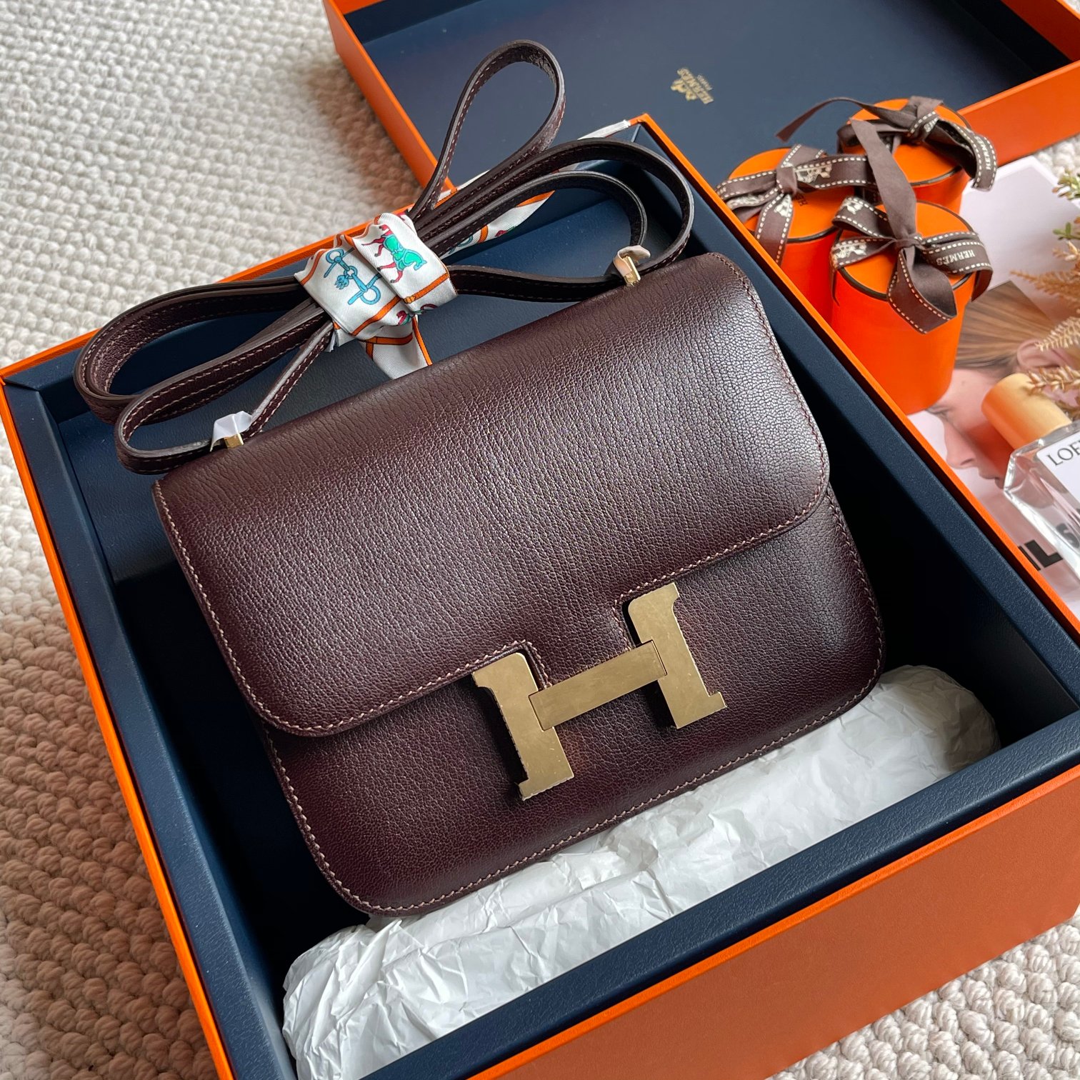 Hermès The sheepskin pattern should be aligned with the center line. Make two out of three skins. The loss is very high and the market is very ex