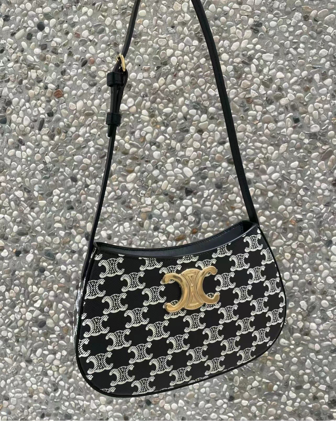 Celine Tilly black printed armpit bag store photo~