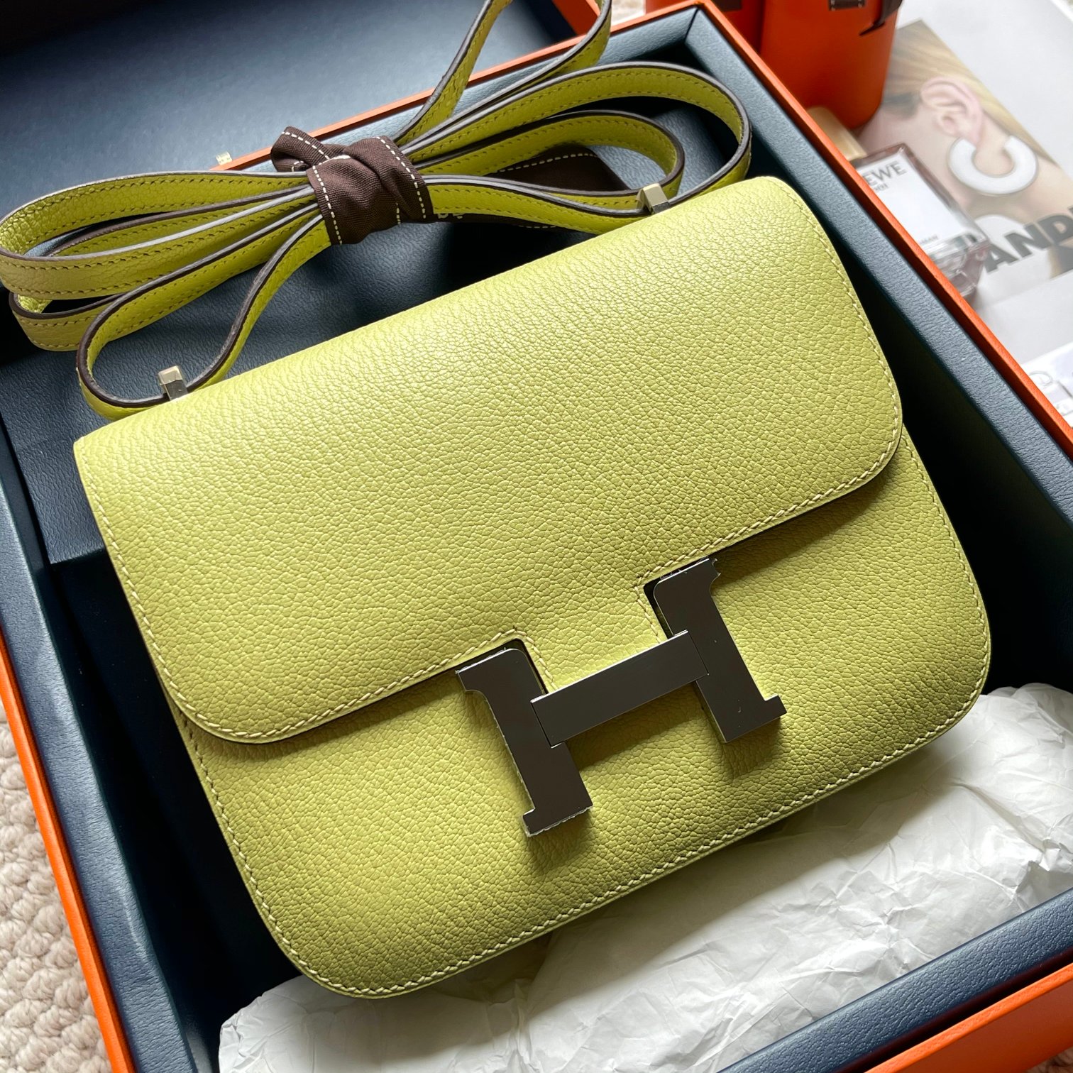 Hermès Advanced details for deliveryBaby, close your eyes and enter
