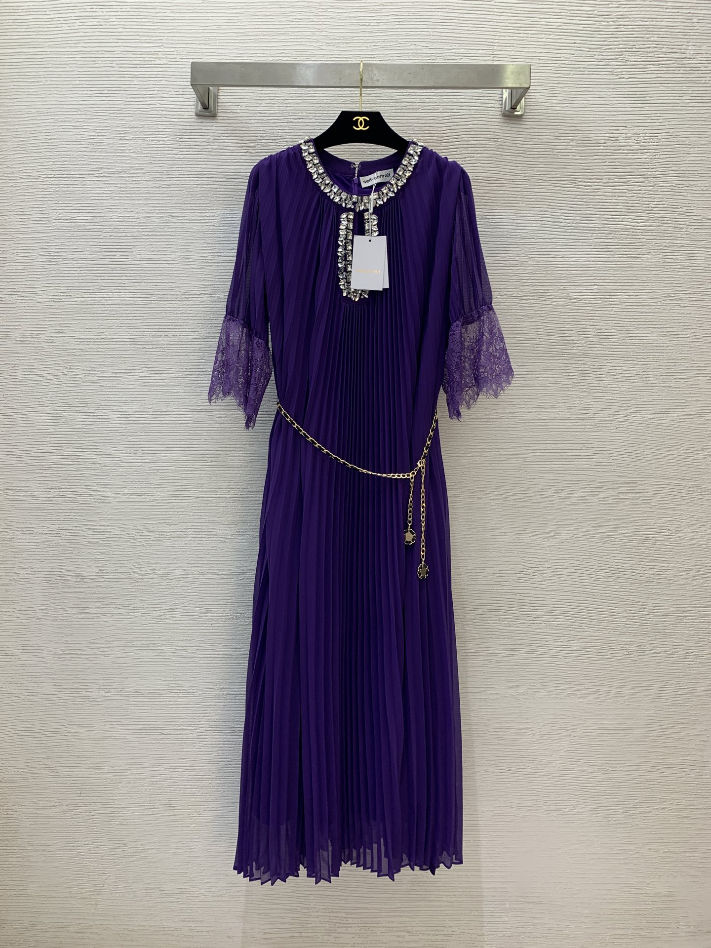 NO:328894,Model number G25040135 Self-portrai* new SP home new model high-end custom heavy industry diamond-inlaid bead cuff lace splicing decorative loose version fashionable long dress free waist chain!  Dark purple, sky blue, (Size S bust 106, sleeve length 39, skirt length 136), skirts, alexander wang19860909款号G25040135 Self-portrai*新款SP家新款 高端定制重工镶钻钉珠袖口蕾丝拼接装饰宽松版时尚长款连衣裙赠送腰链！深紫色、天蓝色、（S码胸围106,袖长39,裙长136）,,skirts,alexander wang,Women's clothing