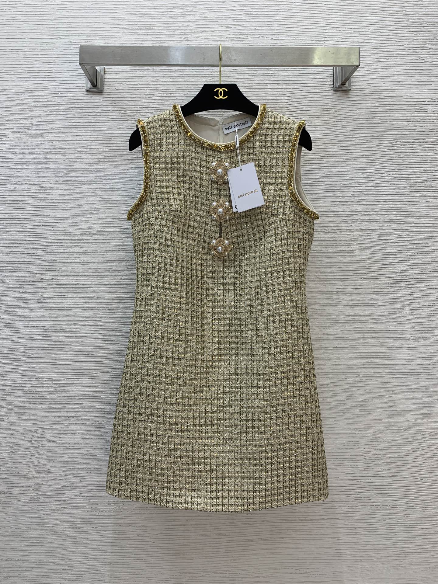 NO:331235,Model number G25041455 Self-portrai* new SP home new model high-end custom flash gold thread sequin woven thick tweed fabric, temperament celebrity style heavy industry sequin beaded edge decoration slim fit and slim sleeveless vest dress!  (M size bust 86, waist 80, skirt length 82), skirts, alexander wang19860909款号G25041455 Self-portrai*新款SP家新款 高端定制闪丝金线亮片编织粗花呢面料、气质名媛风重工亮片串珠边装饰修身显瘦无袖背心连衣裙！（M码胸围86,腰围80,裙长82）,,skirts,alexander wang,Women's clothing