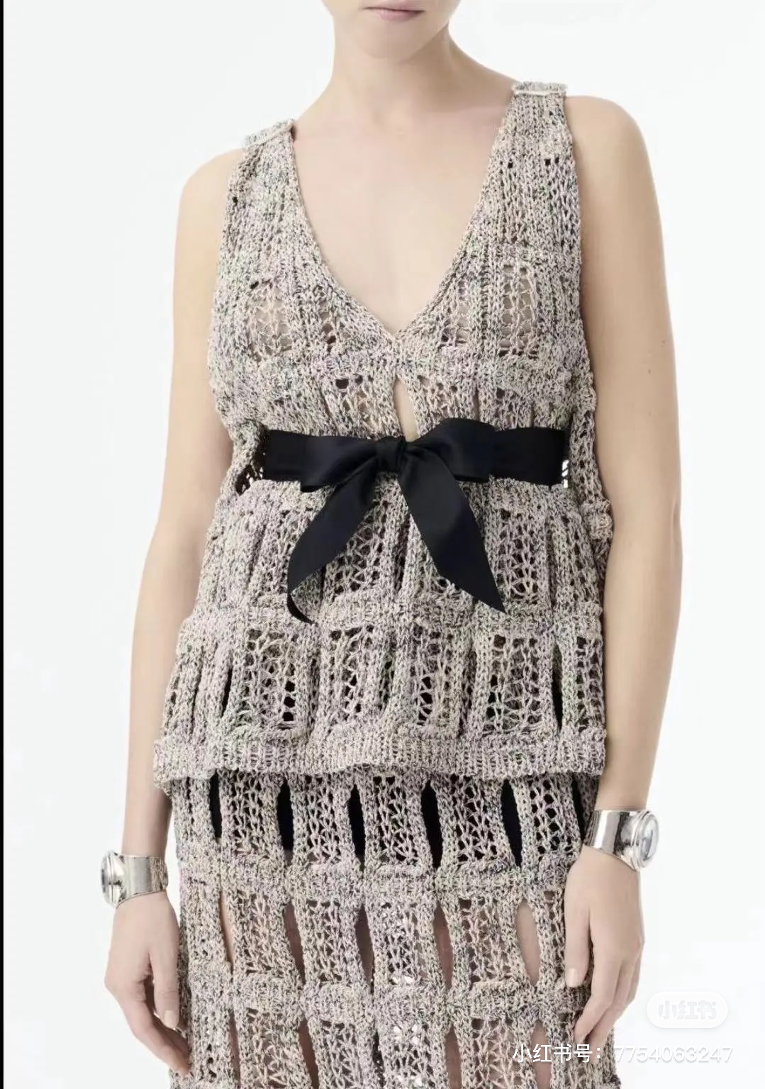 NO:608594,Style number G25041784 CHANE*L new high version 1:1 customized summer item!  Bai Fumei, fashionable and heavy craftsmanship hollow mesh woven bow belt waist sleeveless vest V-neck knitted top!  Pink, floral khaki, 36.38.40 (size 38, lining bust 76, length 44; bust 110, length 58/fabric elastic large size for reference only) top,,chanel,alexander wang19860909款号G25041784 CHANE*L新款 高版本1:1定制夏日单品！白富美气质时尚重工艺镂空网状编织蝴蝶结腰带收腰无袖背心V领针织上衣！粉色、花卡其、36.38.40（38码内衬胸围76,衣长44；胸围110,衣长58/面料弹力大尺寸仅供参考）上衣,,chanel,alexander wang,Women's clothing