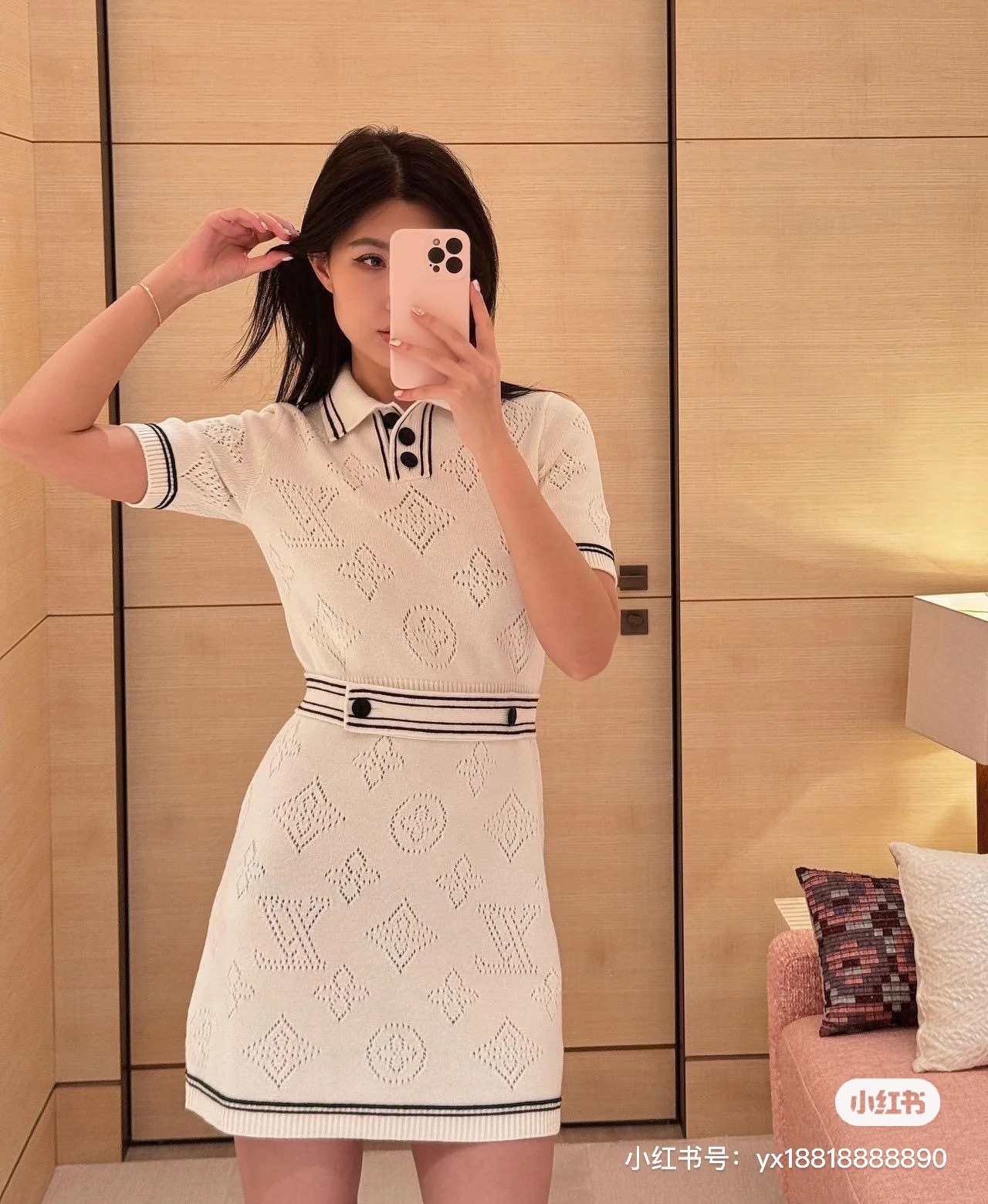 NO:327606,Model number G25041968 LOUIS*Dujia LV new model, high-version customized wool yarn fabric, wheat ear letter logo button, presbyopia hollow breathable and comfortable Polo collar waist-closing and slim lapel short-sleeved knitted dress!  Apricot color, (M size bust 80~90, sleeve length 26, clothing length 89), louis vuitton, louis vuitton, louis vuitton, louis vuitton, skirts, T-shirt, alexander wang19860909款号G25041968 LOUIS*驴家LV新款 高版本定制羊毛纱线面料、麦穗字母logo纽扣老花镂空透气舒适Polo领收腰显瘦翻领短袖针织连衣裙！杏色,（M码胸围80～90,袖长26,衣长89）,,louis vuitton,louis vuitton,louis vuitton,louis vuitton,skirts,T-shirt,alexander wang,Women's clothing