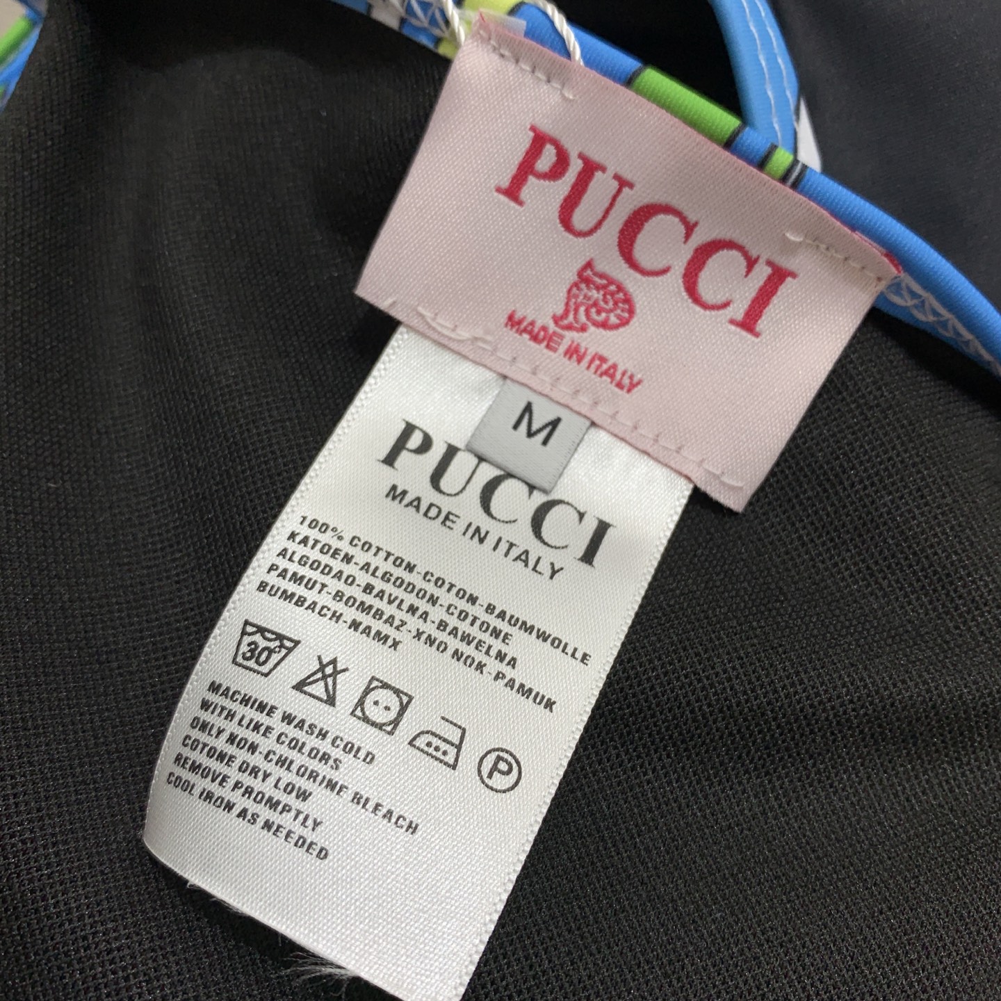 款号D PUCC*新款性感比基尼分体泳衣套装！撞色包边挂脖文胸内衣➕双鱼印花绑带性感丁字裤内裤！黑色，𝐒
