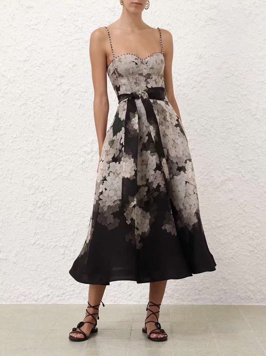 NO:332090,Model number G25050934 ZIMMERMA*N high-end customization of Australian brand temperament celebrity floral print heavy industry diamond bead edge decoration waist-ceiling large skirt long suspender dress with belt!  1.2.3.4/SMLXL (2 size bust 80~84 back tight, waist 74, skirt length 116) hair, skirts, alexander wang19860909款号G25050934 ZIMMERMA*N兹默曼澳洲品牌高端定制 气质名媛花卉印花重工镶钻钉珠边装饰收腰大裙摆长款吊带连衣裙配有腰带！1.2.3.4/SMLXL（2码胸围80～84后松紧,腰围74,裙长116）发,,skirts,alexander wang,Women's clothing