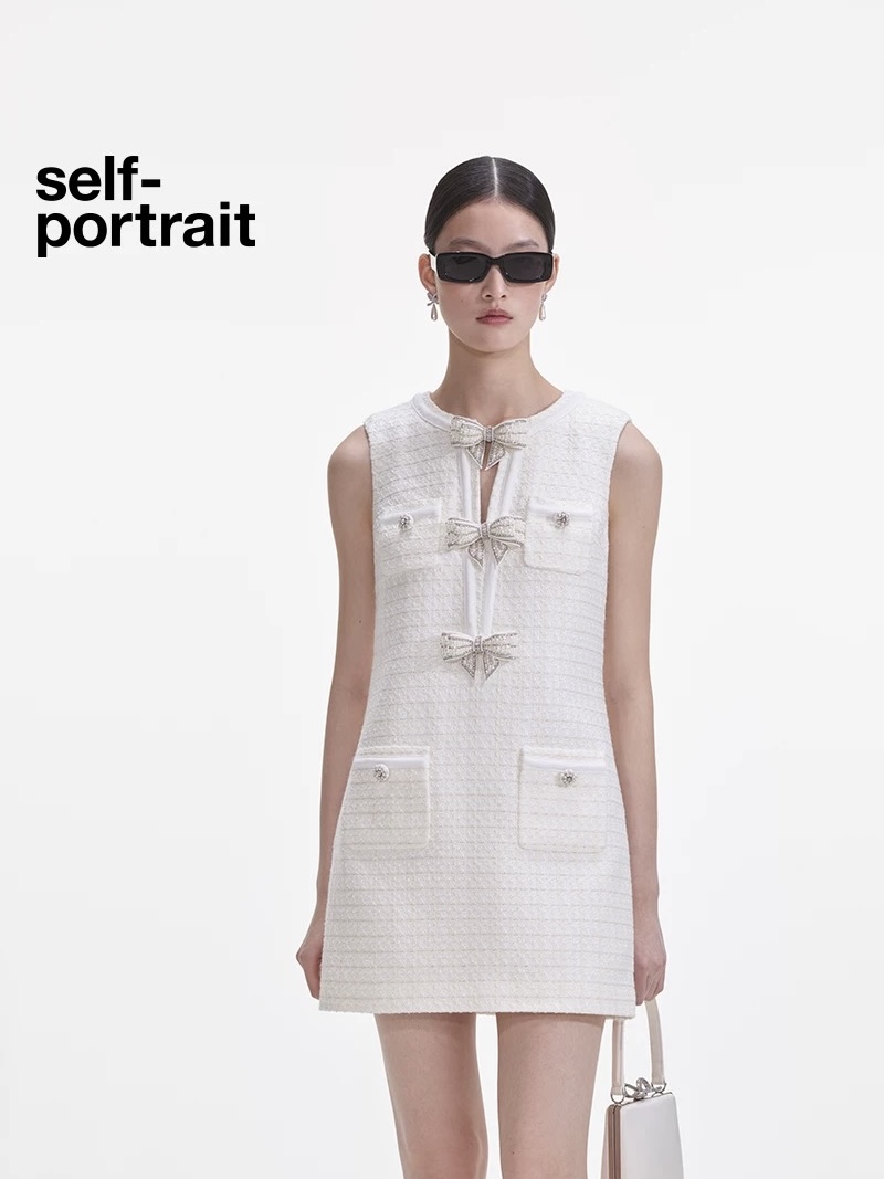 NO:407887,Model number G25061287 Self-portrai* new SP home high-end customization, elegant celebrity Xiaoxiangfeng pearl bow decoration four-pocket slim fit and sleeveless vest dress!  (M size bust 86, waist 78, skirt length 82) hair, skirts, alexander wang19860909款号G25061287 Self-portrai*新款SP家高端定制 气质名媛小香风珍珠蝴蝶结装饰四口袋修身显瘦无袖背心连衣裙！（M码胸围86,腰围78,裙长82）发,,skirts,alexander wang,Women's clothing