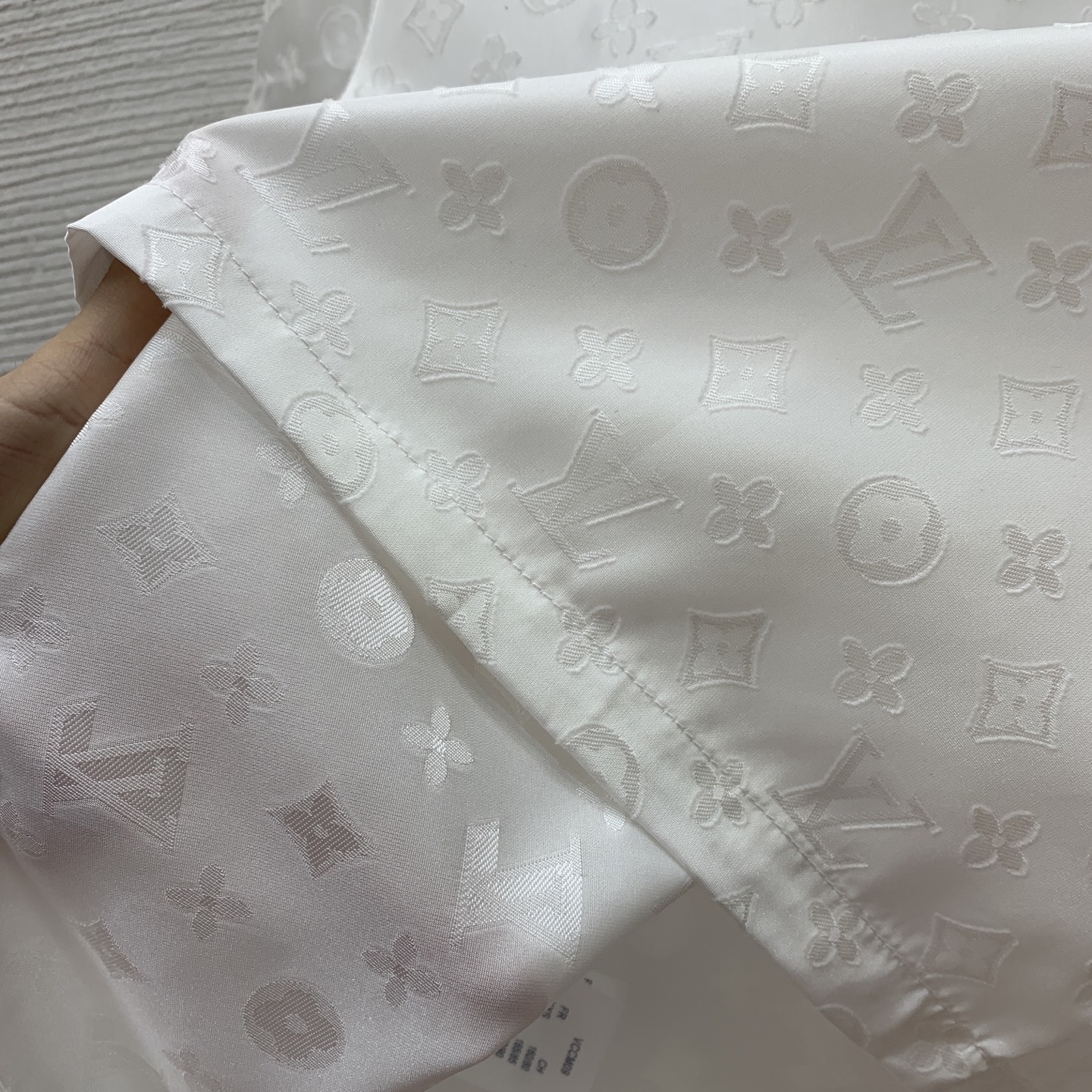 Louis Vuitton White Jacquard Ruffle Slim Fit Short Sleeve Top 7 i1747479965871 2837 0 7