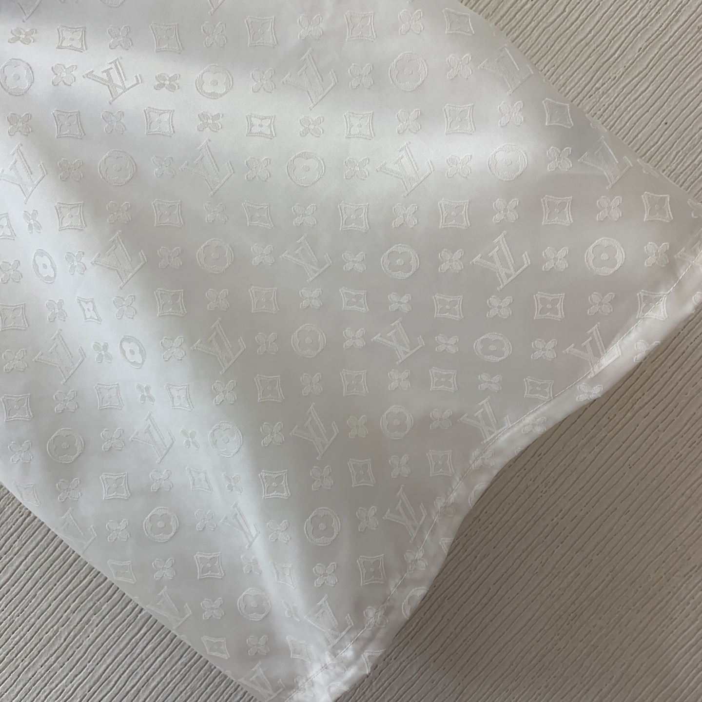 Louis Vuitton White Jacquard Ruffle Slim Fit Short Sleeve Top 4 i1747479967921 5733 0 1