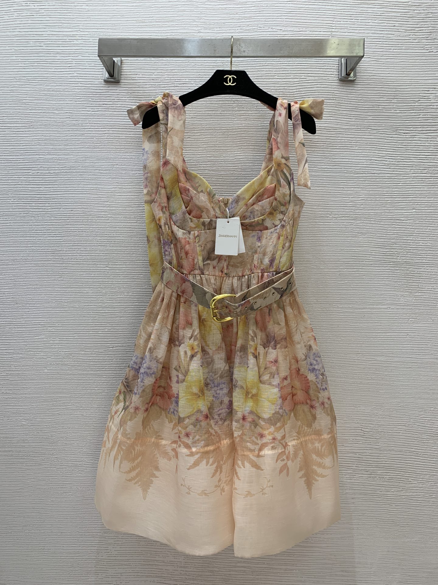 NO:413649,Model number D25052236 ZIMMERMA*N Australia brand High-end custom strap bra cup design waist-hugging and slimming large shoulder strap bow suspender dress with belt!  1.2.3.4/SMLXL (2 size bust 80, waist 68, back elastic, skirt length 80 without shoulder straps) hair, skirts, alexander wang19860909款号D25052236 ZIMMERMA*N兹默曼澳洲品牌 高端定制抹胸罩杯式设计收腰显瘦蓬蓬大摆肩部绑带蝴蝶结吊带连衣裙搭配腰带！1.2.3.4/SMLXL（2码胸围80,腰围68后背松紧,裙长80不含肩带）发,,skirts,alexander wang,Women's clothing