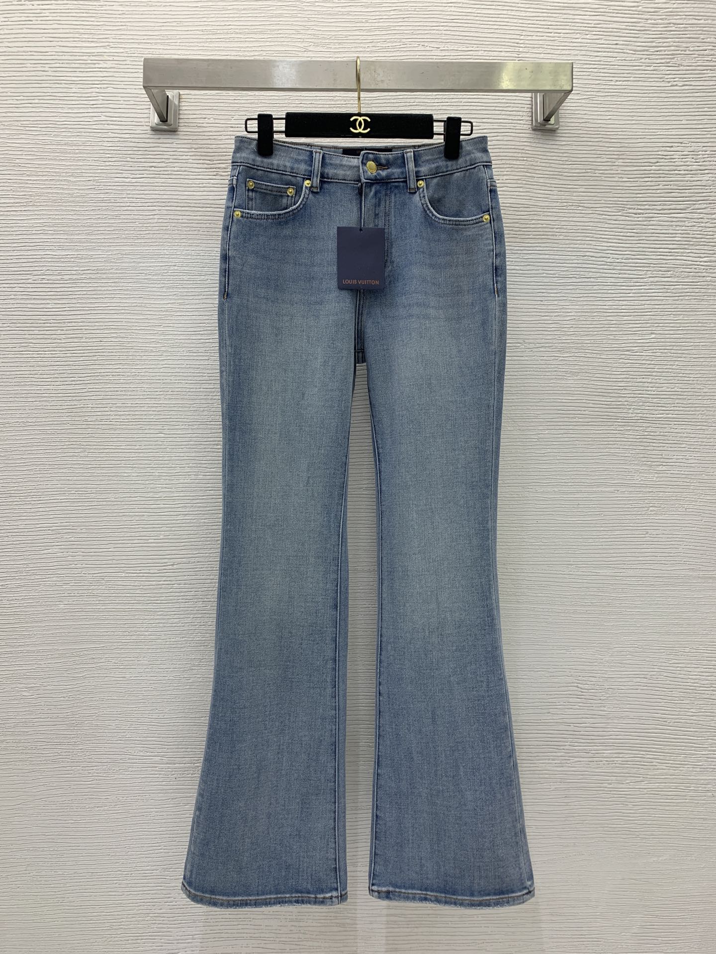 NO:413664,Model number G25052264 LOUIS*Dujia LV new model high-end custom elastic denim wash cotton fabric soft and comfortable!  Pocket camouflage presbyterian logo printed spliced ​​elastic hip lift to make you look slim and slightly flared jeans and trousers!  Blue, 26.27.28.29.30 (28 size waist circumference 70, hip circumference 86, trousers length 105, fabric high elasticity) hair, louis vuitton,louis vuitton,louis vuitton,louis vuitton,jeans,alexander wang19860909款号G25052264 LOUIS*驴家LV新款 高端定制弹力牛仔洗水棉面料柔软舒适！口袋迷彩老花logo印花拼接弹力提臀显瘦微喇叭牛仔裤长裤！蓝色,26.27.28.29.30（28码腰围70,臀围86,裤长105 面料高弹）发,,louis vuitton,louis vuitton,louis vuitton,louis vuitton,jeans,alexander wang,Women's clothing