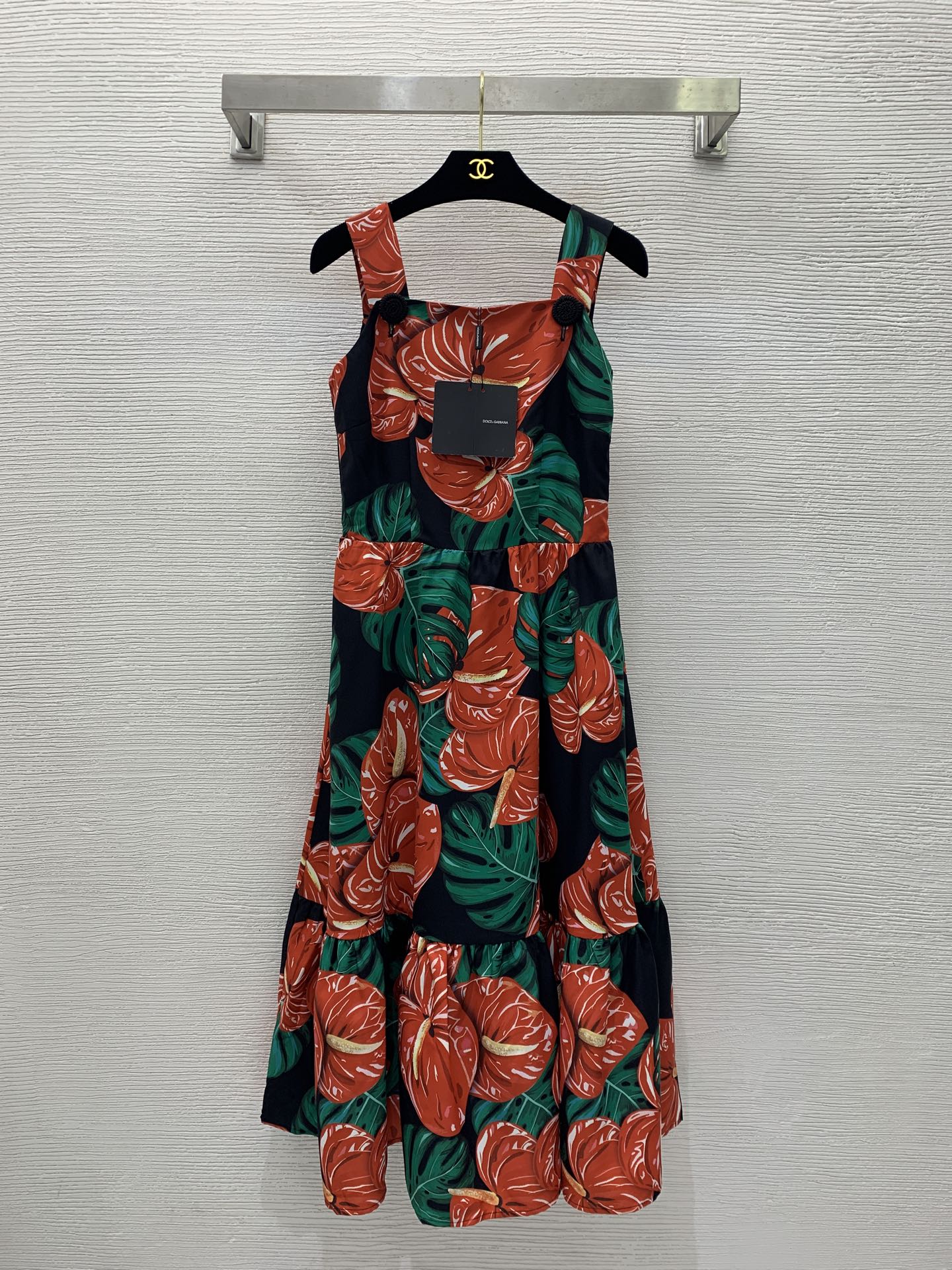 NO:417389,Model number G25052685 Dolce & Gabbana DG* new vacation style red palm flamingo flower green leaf print slim fit strapless banquet dress skirt large sling suspender dress!  (Size S bust 86, waist 66, skirt length 115) hair, Dolce & Gabbana, skirts, alexander wang19860909款号G25052685 杜嘉班纳DG*新款度假风红掌火鹤花绿叶印花修身显瘦抹胸式宴会礼服裙大摆吊带连衣裙！（S码胸围86,腰围66,裙长115）发,,Dolce&Gabbana,skirts,alexander wang,Women's clothing