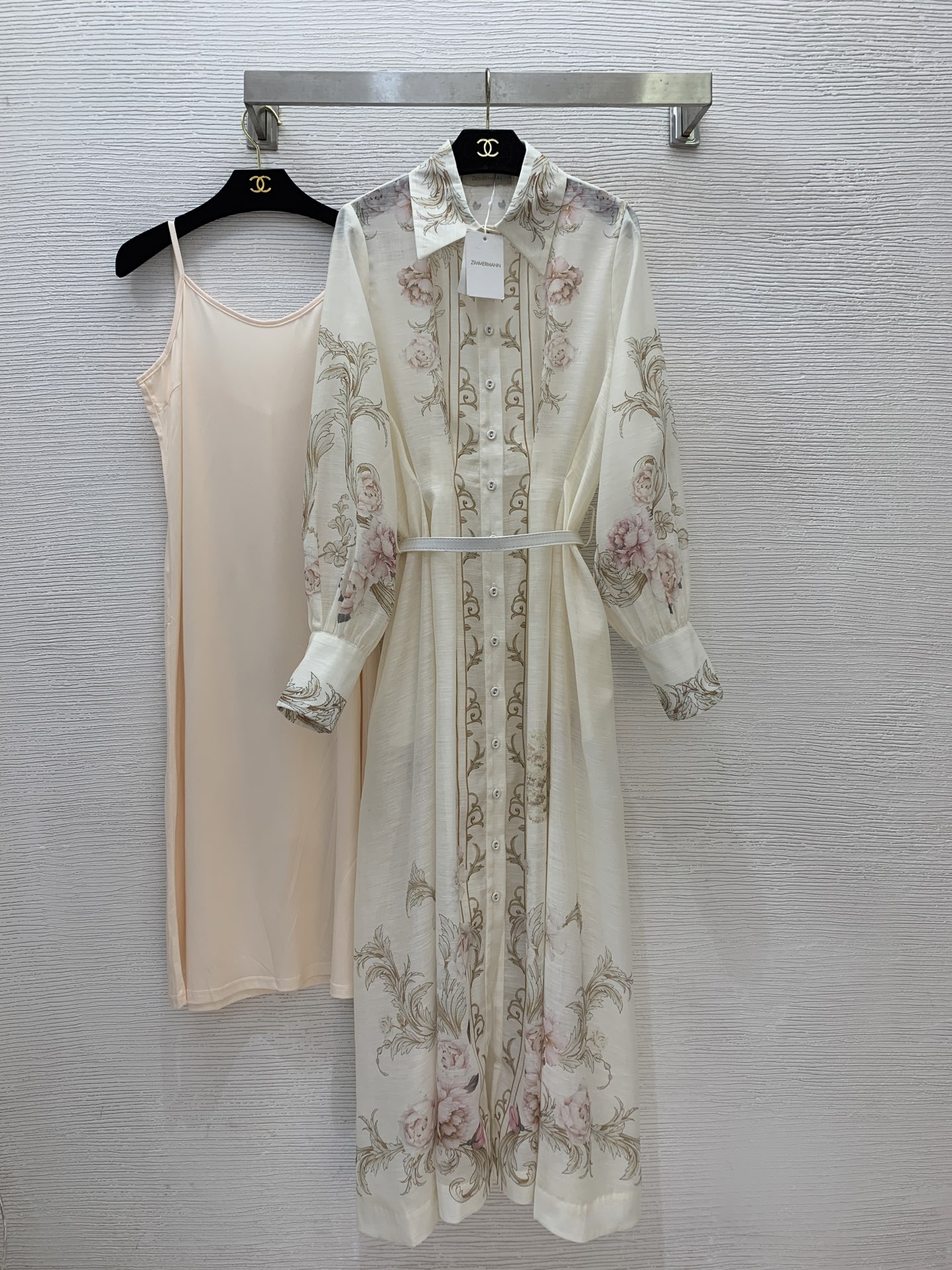 NO:416546,Model number G25052526 ZIMMERMA*N ZIMMERMA Australia brand high-end custom fashion retro flower print front buckle lapel long sleeve dress solid color inner with high elastic suspender base skirt belt!  1.2.3.4/SMLXL (2 size inner bust 88 fabric high elasticity, skirt length 97 without shoulder straps; bust 106, waist 74, sleeve length 65, skirt length 138) hair, skirt 1, skirt 1, skirt length 1, skirt length 1, skirt length 1, skirt length 1, skirt length 1, skirt length 1, skirt length 1, skirt length 1, skirt 1, skirt 1, skirt 1, skirt 1, skirt 1, skirt 1, skirt 1, skirt 1, skirt 1, skirt 1, skirt 1, skirt 1, skirt 1, skirt 1, skirt 1, skirt 1, skirt 1, skirt 1, skirt 1, skirt 1, skirt 1, skirt 1, skirt 1, skirt 1, skirt 1, skirt 1, skirt 1, skirt 1, skirt 1, skirt 1, skirt 1, skirt 1, skirt 1, skirt 1, skirt 1, skirt19860909款号G25052526 ZIMMERMA*N兹默曼澳洲品牌 高端定制时尚复古花朵花印花前排系扣翻领长袖连衣裙纯色内搭高弹力吊带打底裙腰带！1.2.3.4/SMLXL（2码内搭胸围88面料高弹,裙长97不含肩带；胸围106,腰围74,袖长65,裙长138）发,,skirts,alexander wang,Women's clothing