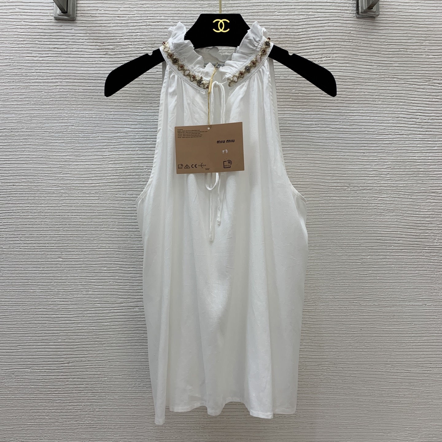 NO:426794,Model number D25061228 MiuMi* new style Boho woven lace collar decoration loose and fashionable sleeveless halter neck cotton linen top!  White, (M size bust 104, 63 length) hair, miumiu, alexander wang19860909款号D25061228 MiuMi*缪家新款 波西米亚风编织花边领装饰宽松时尚无袖挂脖棉麻上衣！白色,（M码胸围104,衣长63）发,,miumiu,alexander wang,Women's clothing