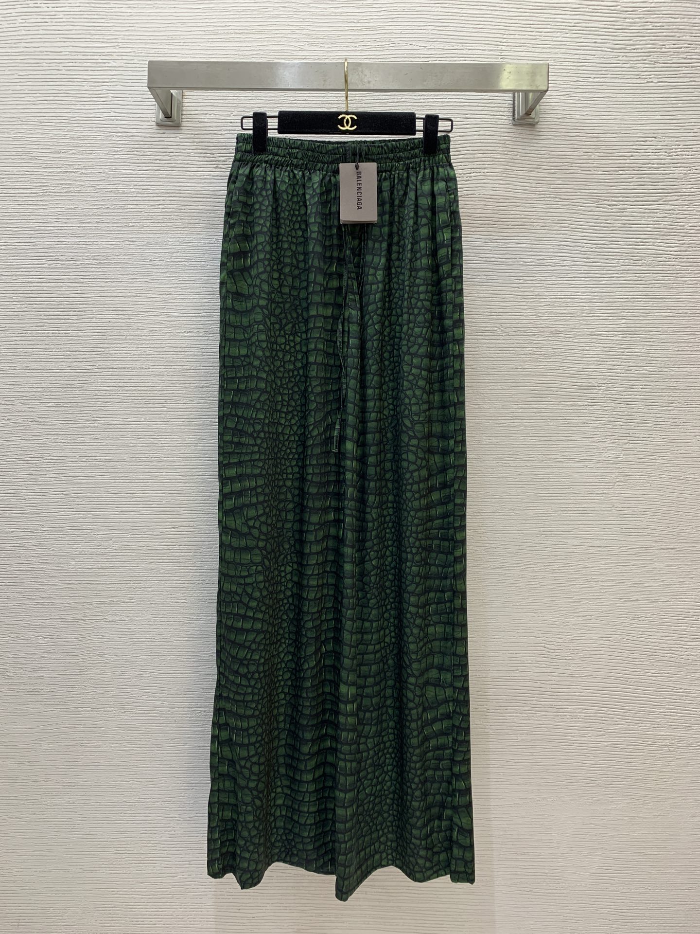 Balenciaga Printed Wide Leg Lounge Pants - Leopard & Crocodile Print 4 i1749447481049 9237 0 0