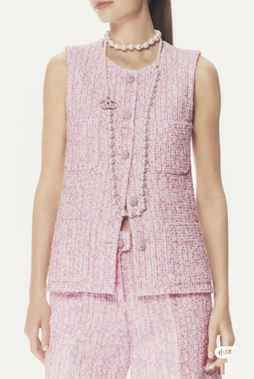 NO:426769,Model number D25061284 Chane* new style, elegant and famous lady Xiaoxiang style coarse tweed fabric, pink, tender, age-reducing four-pocket slim vest jacket top!  Pink, (M size bust 96, 62 length) hair, chanel, jackets & coats, alexander wang19860909款号D25061284 Chane*新款 气质名媛小香风粗花呢面料粉嫩减龄四口袋修身马甲外套上衣！粉色,（M码胸围96,衣长62）发,,chanel,jackets & coats,alexander wang,Women's clothing