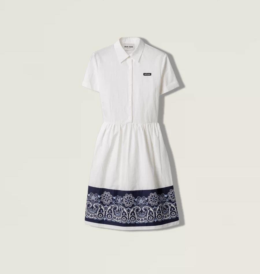 NO:427400,Model number D25061384 MiuMi* new style, letter logo on the chest, half-breasted placket, ethnic style, fashionable retro print, fitted waist, slim short-sleeved lapel dress!  (M size bust 104, waist 94, skirt length 102) hair, miumiu, skirt 102, skirt 102) hair, miumiu, skirts, T-shirt, alexander wang19860909款号D25061384 MiuMi*缪家新款 胸前字母logo标志半排扣门襟民族风时尚复古印花拼接收腰显瘦短袖翻领连衣裙！（M码胸围104,腰围94,裙长102）发,,miumiu,skirts,T-shirt,alexander wang,Women's clothing