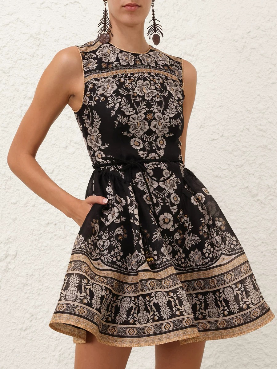 NO:428279,Model number G25061428 ZIMMERMA*N Australia brand High-end custom-made fashionable retro print waist-hugging and slimming large sleeveless dress with waist rope!  Black, 1.2.3.4/SMLXL (2 size waist 76, skirt length 99) hair, skirts, alexander wang19860909款号G25061428 ZIMMERMA*N兹默曼澳洲品牌 高端定制时尚复古印花收腰显瘦大摆无袖连衣裙配腰绳！黑色,1.2.3.4/SMLXL（2码腰围76,裙长99）发,,skirts,alexander wang,Women's clothing