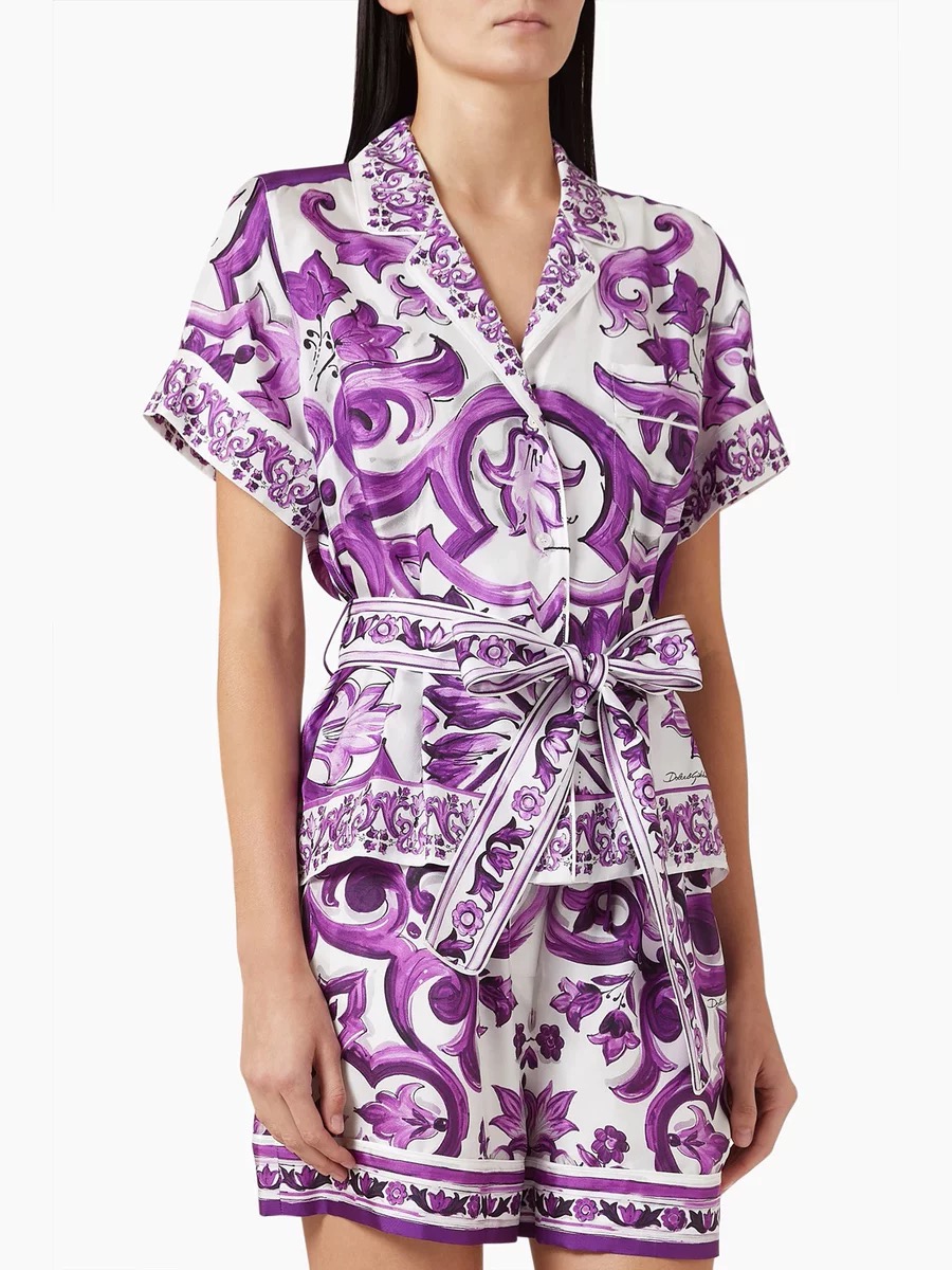 NO:441202,Model number D25071019 Dolce & Gabbana DG* new European and American style retro printed pajama style home clothing set!  Lace-up tie lapel short-sleeved shirt elastic waist wide-leg shorts!  (M size shoulder width 42, bust 102, sleeve length 21, clothing length 56; waist 68 elastic, trousers length 41), Dolce & Gabbana, shorts, shirts, T-shirt, alexander wang19860909款号D25071019 杜嘉班纳DG*新款 欧美风复古印花睡衣风家居服套装！系带束腰翻领短袖衬衫松紧腰阔腿短裤！（M码肩宽42,胸围102,袖长21,衣长56；腰围68松紧,裤长41）,,Dolce&Gabbana,shorts,shirts,T-shirt,alexander wang,Women's clothing