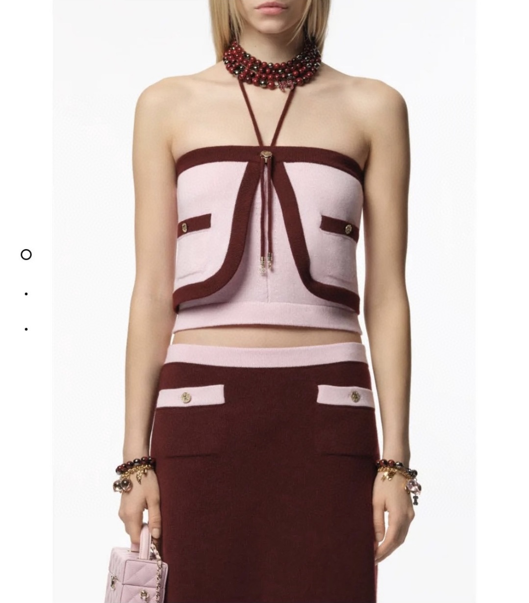 NO:448538,Model number G25071725 Chane* Xiang Grandma's new high-end customized wool yarn fabric, contrasting color splicing fake two-piece halter neck knitted strapless top!  Pink, burgundy, blue gray, 36/38/40 (38 size bust 76 elastic, 35 length) hair, chanel, alexander wang19860909款号G25071725 Chane*香奶奶家新款高端定制羊毛纱线面料、撞色拼接假两件挂脖针织抹胸小上衣！粉色、酒红、青灰、36/38/40（38码胸围76弹力,衣长35）发,,chanel,alexander wang,Women's clothing