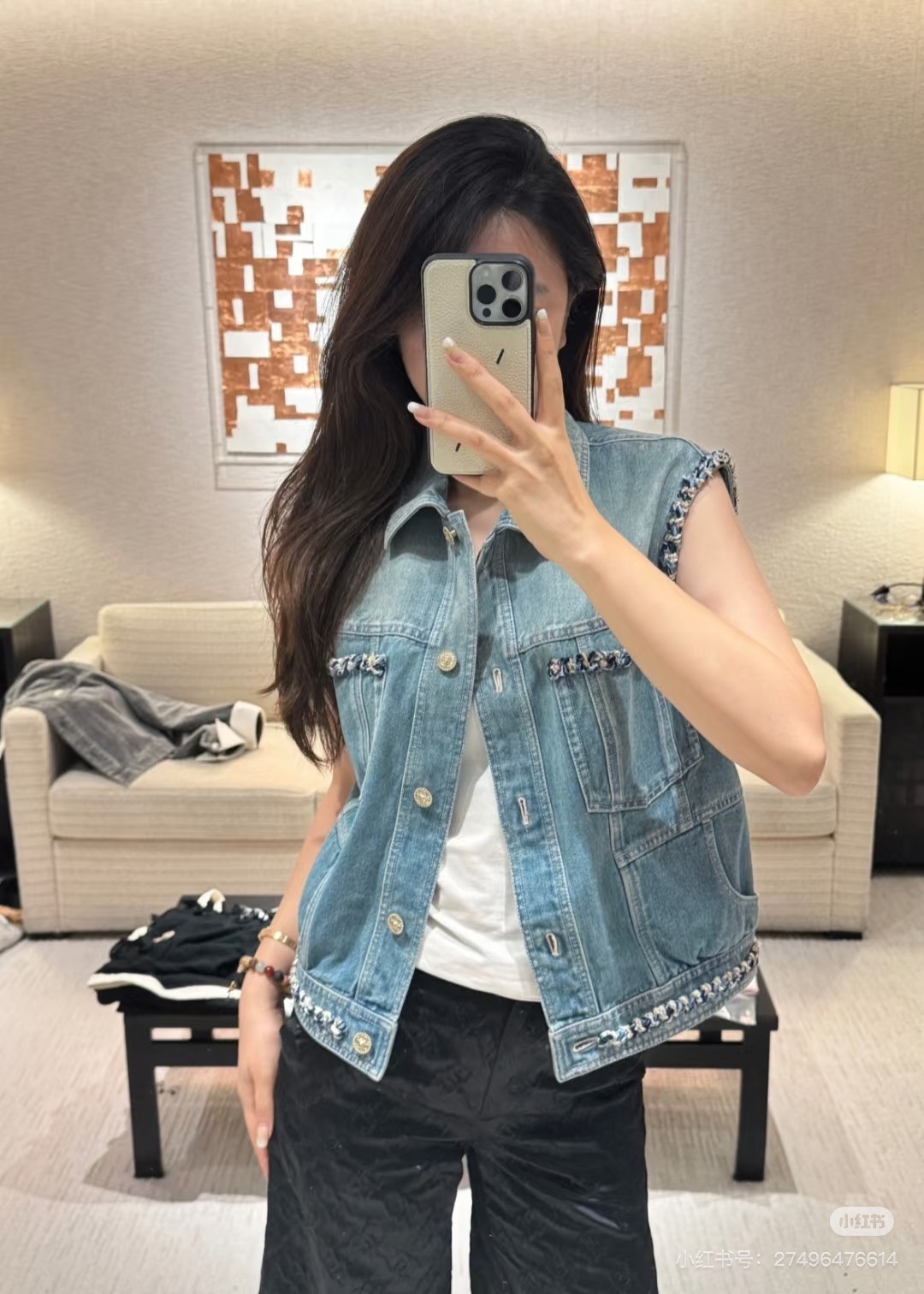 NO:449819,Model number G25071877 CHANE*L Xiang Grandma's new high-end custom washed cowboy cotton fabric, gold thread twist woven edging loose and fashionable and versatile sleeveless denim vest jacket top!  (M size bust 98, 55 length) Top, Chanel, jackets & coats, alexander wang19860909款号G25071877 CHANE*L香奶奶新款高端定制洗水牛仔棉面料、金线麻花编织包边宽松时尚百搭无袖牛仔马甲外套上衣！（M码胸围98,衣长55）上衣,,chanel,jackets & coats,alexander wang,Women's clothing