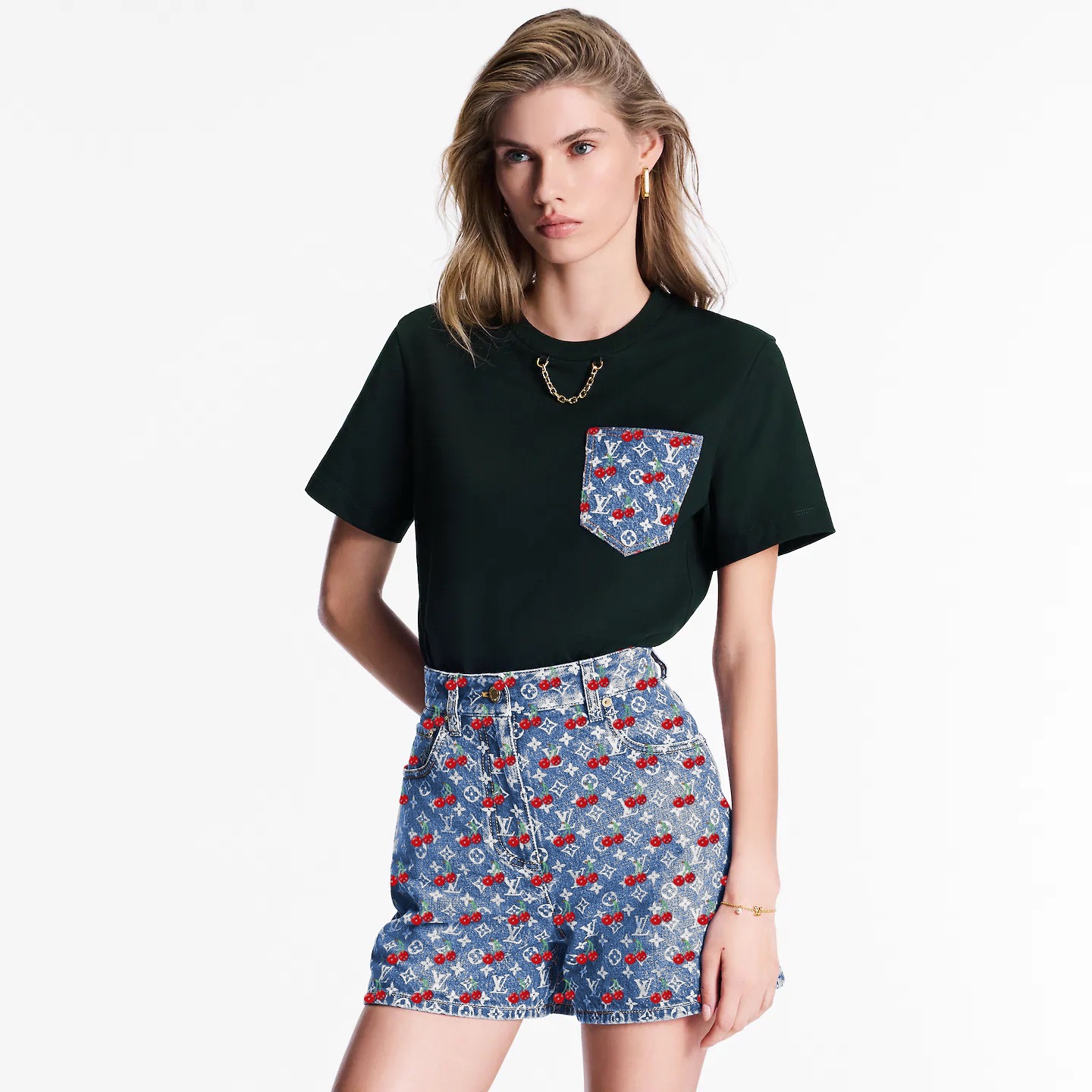 NO:451749,Model number G25072187 LOUIS*Dujia LV new model high-end custom classic presbyterian letter logo cherry printed zipper closure high waist slimming woven denim shorts!  (M size waist circumference 70 without elasticity, hip circumference 90, pants length 34) hair, louis vuitton, louis vuitton, louis vuitton, louis vuitton, shorts, alexander wang19860909款号G25072187 LOUIS*驴家LV新款 高端定制经典老花字母logo樱桃印花拉链门襟高腰显瘦毛边牛仔短裤！（M码腰围70无弹,臀围90,裤长34）发,,louis vuitton,louis vuitton,louis vuitton,louis vuitton,shorts,alexander wang,Women's clothing