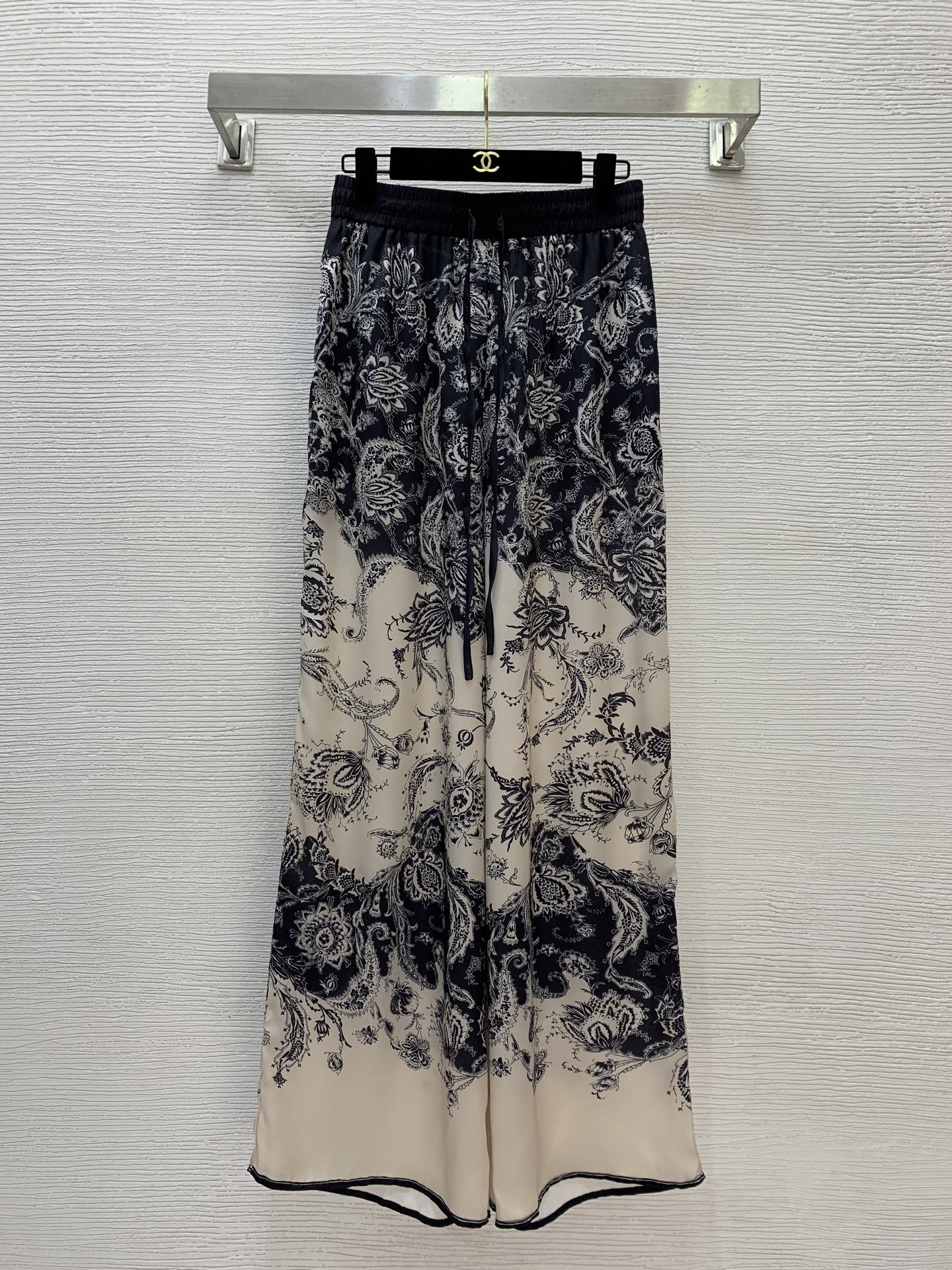 Zimmermann Silk Blend Two-Piece Set: Vintage Print Blouse & Wide-Leg Pants 8 i1753200562516 4273 0 7