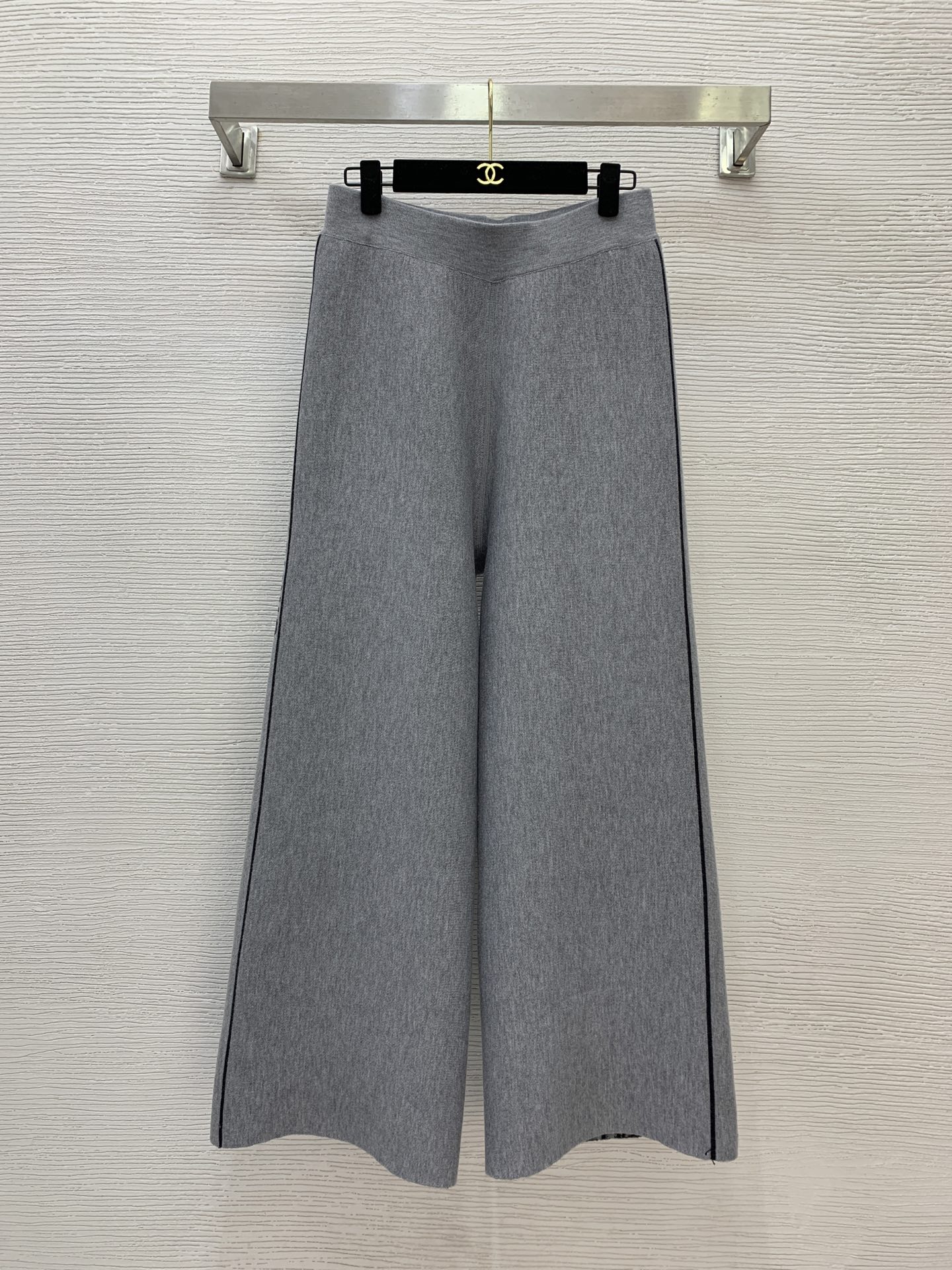 NO:457826,Model number G25073028 Double-sided wearable Dio* new high-end customization cashmere blended yarn fabric, classic presbyterian letter printing slim fit and slim wide-leg pants knitted pants!  Gray, 36.38.40 (38 size waist 70 elastic elasticity, hip circumference 104, trouser length 100), dior, alexander wang19860909款号G25073028 双面可穿Dio*新款高端定制 山羊绒混纺纱线面料、经典老花字母印花修身显瘦阔腿裤针织裤！灰色,36.38.40（38码腰围70松紧弹力,臀围104,裤长100）,,dior,alexander wang,Women's clothing