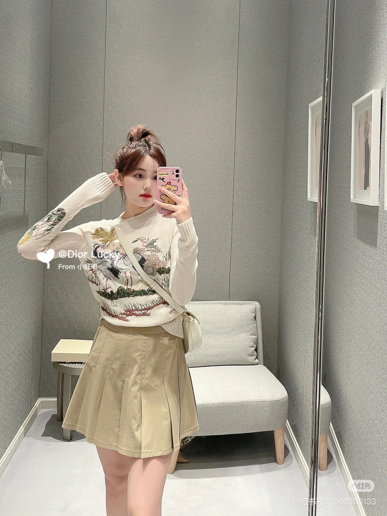 NO:457359,Model number G25072972 Dio* newest high-end custom cashmere fabric is soft and skin-friendly!  The grass cranes have exquisite pattern embroidery slim fit and slim round neck pullover long-sleeved sweater sweater!  Apricot color, 36.38.40 (F38 size shoulder width 41, bust 88, sleeve length 65, clothing length 57) hair, dior, sweaters, alexander wang19860909款号G25072972 Dio*新款 高端定制山羊绒面料软糯亲肤！草丛仙鹤精致图案刺绣工艺修身显瘦圆领套头长袖针织衫毛衣！杏色,36.38.40（F38码肩宽41,胸围88,袖长65,衣长57）发,,dior,sweaters,alexander wang,Women's clothing