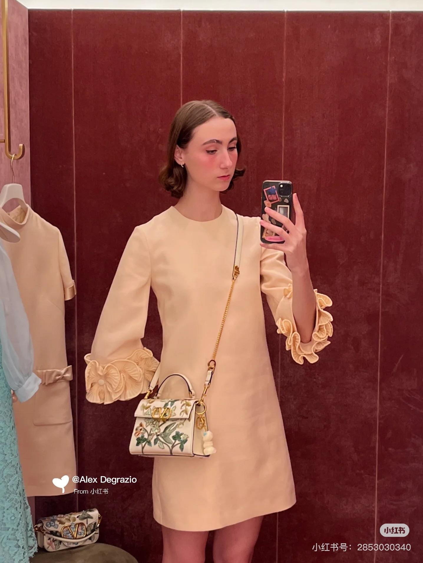 NO:457375,Model number G25072947 VALENTIN*O Warren Home New High-end Customization Fashionable and Simple Temperature Flower Sleeve Decoration Waist-closing and Slimming Mid-sleeved Dress!  Apricot, red, black, (M size shoulder width 36, bust 90, sleeve length 40, skirt length 89) hair, valentino, valentino, skirt, alexander wang19860909款号G25072947 VALENTIN*O华伦家新款高端定制 时尚简约气质花朵袖子装饰收腰显瘦中袖连衣裙！杏色,红色,黑色, （M码肩宽36,胸围90,袖长40,裙长89）发,,valentino,valentino,skirts,alexander wang,Women's clothing