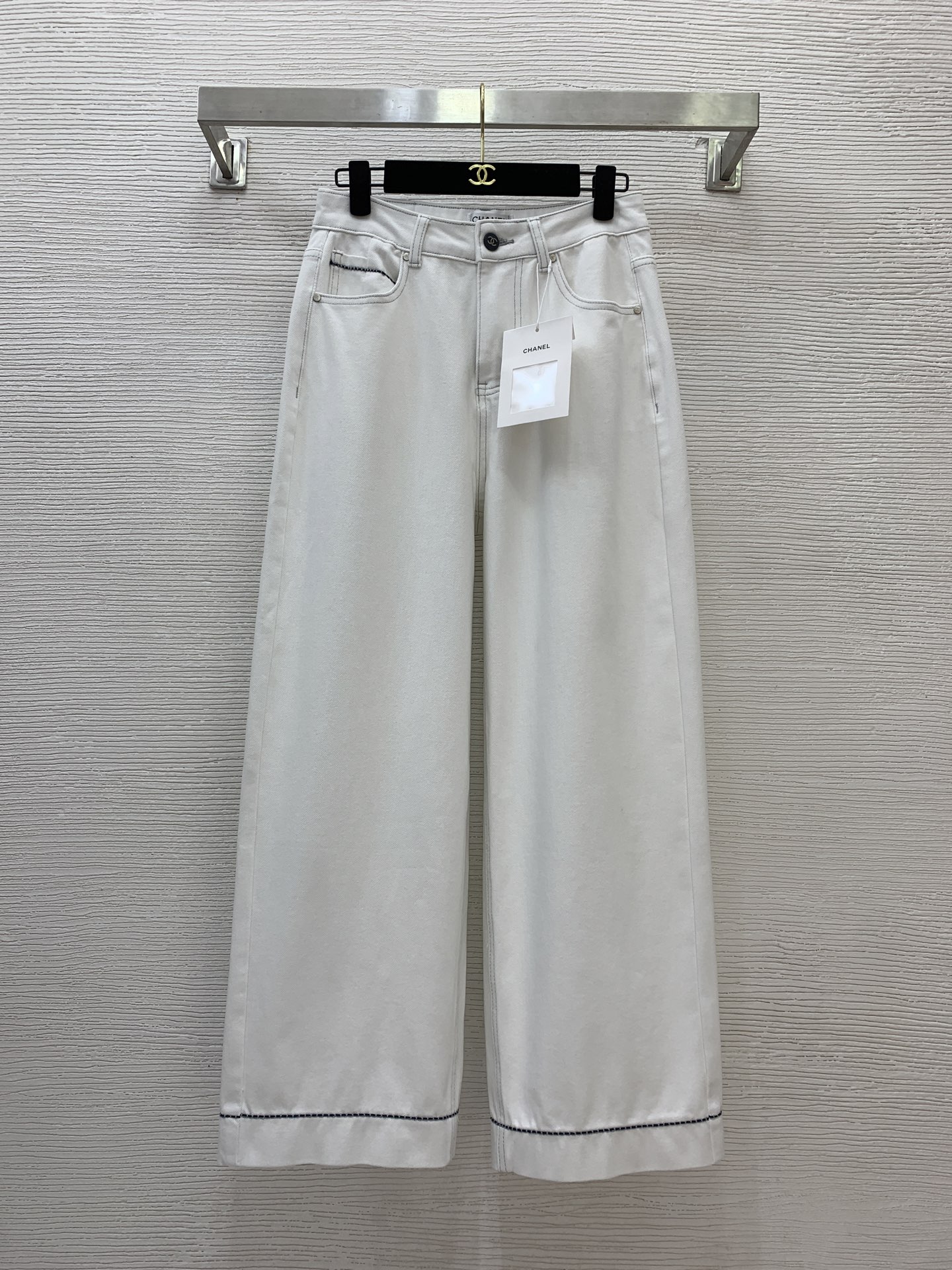 NO:463278,Model number G25081843 Chane* new high-end custom original letter logo hardware accessories, contrasting striped edges loose and fashionable straight wide-leg jeans and trousers!  (M size waist circumference 68 micro-stretch, trousers length 98) hair, chanel, jeans, alexander wang19860909款号G25081843 Chane*新款 高端定制原版字母logo五金配件、撞色条纹边宽松时尚直筒阔腿牛仔裤长裤！ （M码腰围68微弹力,裤长98）发,,chanel,jeans,alexander wang,Women's clothing
