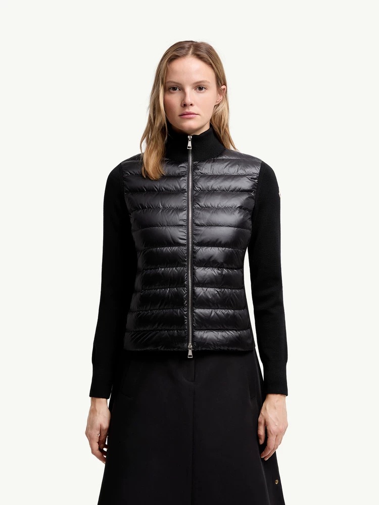 NO:471284,Model number G25082343 Moncler* new masked new high-end custom original letter logo hardware accessories, using national standard 90 white goose down filler spliced ​​knitted fabric small logo armband decorative slim version to make a slim stand collar long sleeve light down jacket (price does not include dust bag) light pink, black, beige, (M size bust 96, sleeve length 63, 58) hair, Moncler, jackets & coats, down jacket, alexander wang19860909款号G25082343 Moncler*蒙口新款上新高端定制原版字母logo五金配件、采用国标90白鹅绒填充物拼接针织面料小标志袖章装饰修身版显瘦立领长袖轻薄羽绒服外套（价格不含防尘袋）浅粉、黑色、米白色、 （M码胸围96,袖长63,衣长58）发,,Moncler,jackets & coats,down jacket,alexander wang,Women's clothing