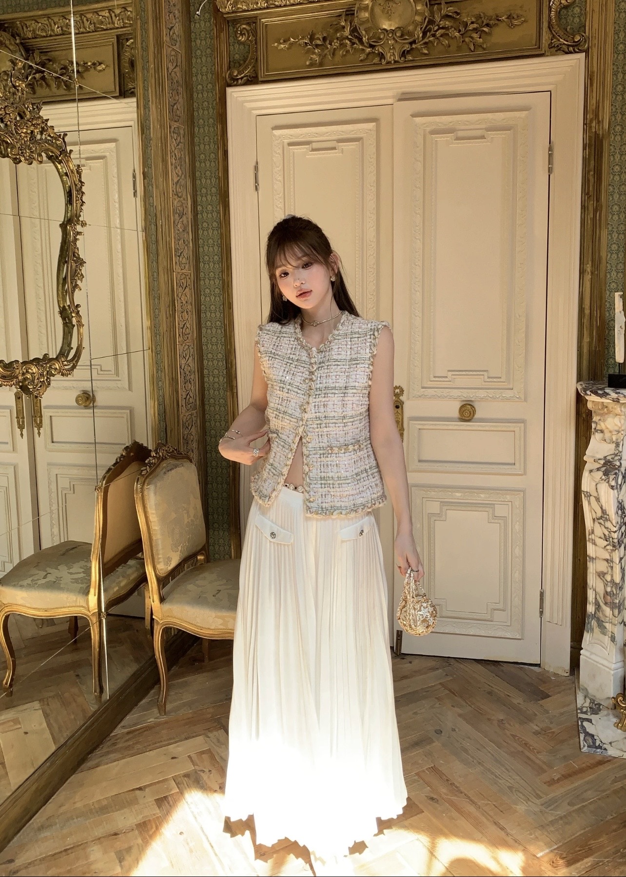 NO:466393,Model number D25082054 Chane* newest custom light satin lining, gold wire contrast color blend thick tweed fabric twisted edge double pocket slim and slim small fragrance round neck vest jacket!  (M size bust 94, 57 length) hair, chanel, jackets & coats, alexander wang19860909款号D25082054 Chane*新款定制光感缎面内衬、金丝线撞色混纺粗花呢面料麻花捆边双口袋修身显瘦小香风圆领马甲外套！（M码胸围94,衣长57）发,,chanel,jackets & coats,alexander wang,Women's clothing