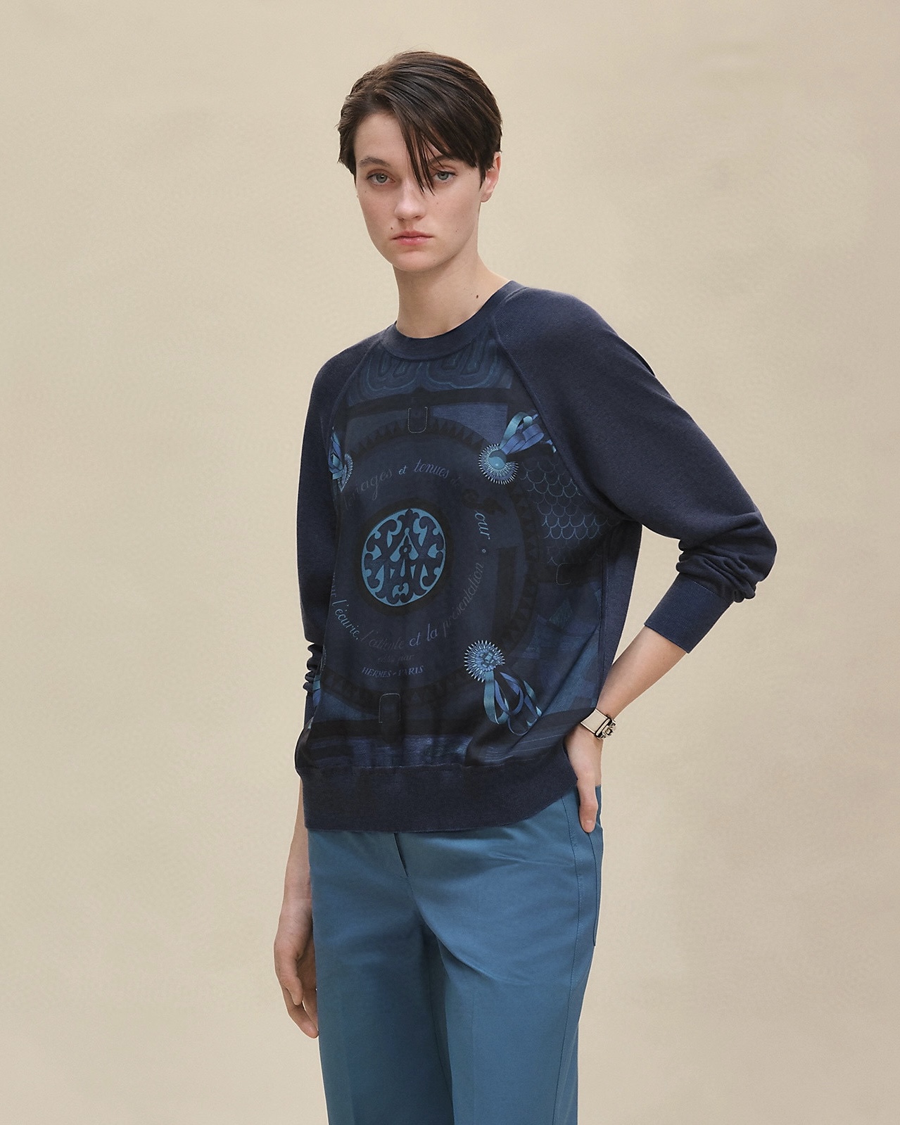 NO:471264,Model number G25082353 Hermè* new high-end custom AB fabric 19 Mmi silk twill spliced ​​wool blend knitted fabric, H-home belt color block pattern printed round neck pullover long-sleeved sweater top!  Navy blue, pink, (Size S bust 94, rotator sleeve length 68, 58) hair, hermes, real silk, alexander wang19860909款号G25082353 Hermè*新款 高端定制AB面料19姆米真丝斜纹绸拼接羊毛混纺针织面料、H家皮带拼色图案印花圆领套头长袖针织衫上衣！藏蓝色、粉色、 （S码胸围94,连肩袖长68,衣长58）发,,hermes,real silk,alexander wang,Women's clothing