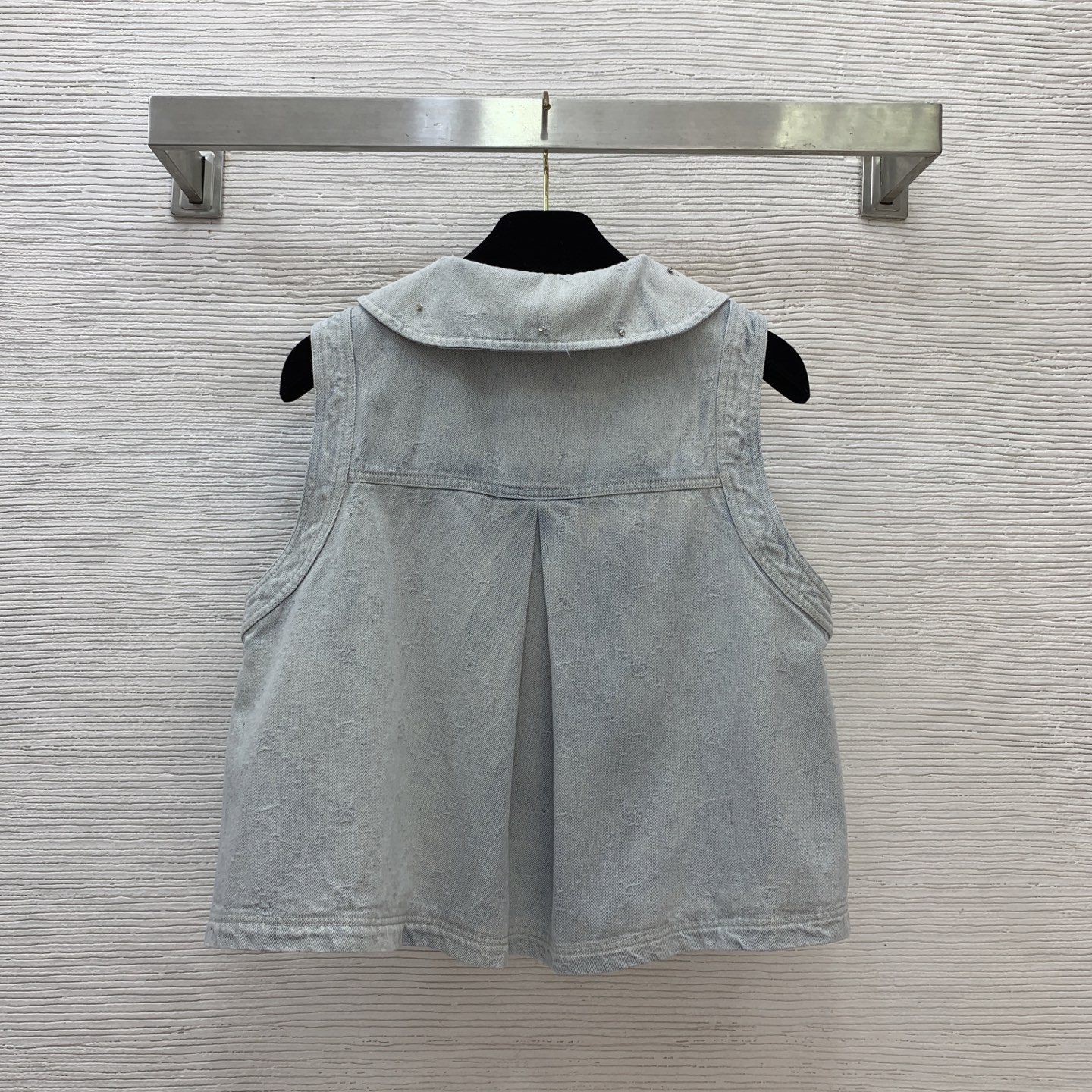 Miu Miu Denim Set: Beaded Embellished Sleeveless Top & High-Waist Shorts 5 i1756236236455 7927 0 4