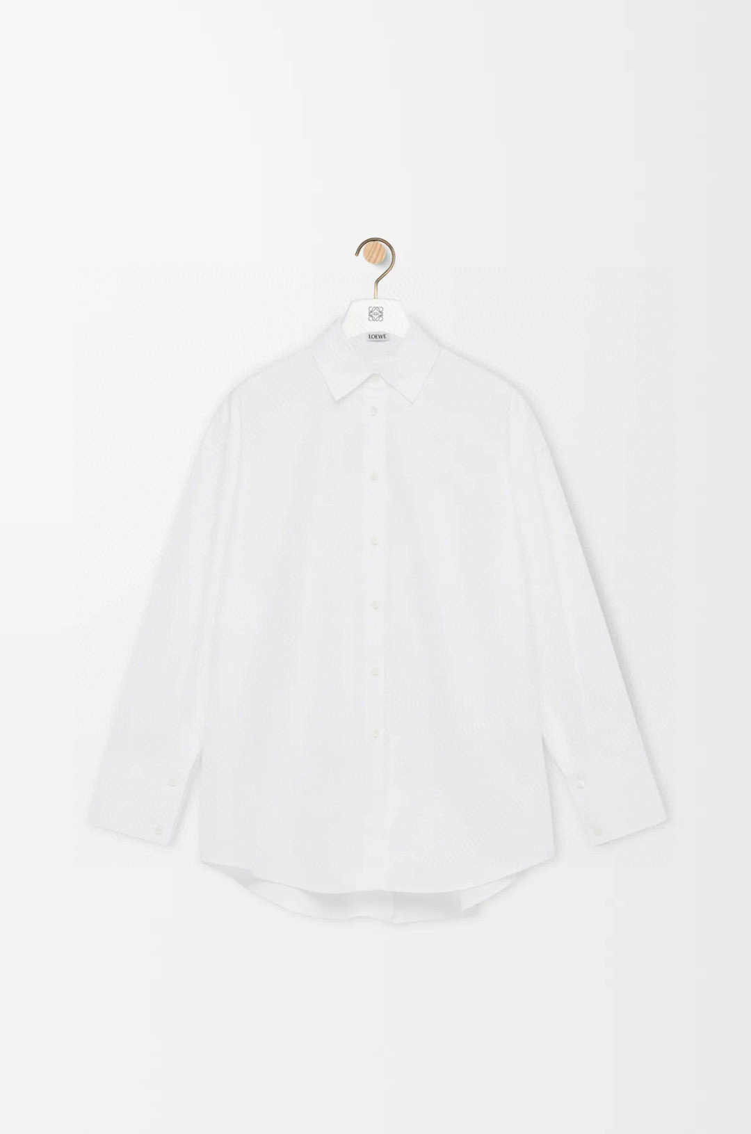 NO:475600,Model number D25082758 LOEW* new custom original letter logo buttons, chest logo embroidered with unique stylish slit sleeves, loose and versatile buttoned lapel long-sleeved shirt!  White, (M size shoulder width 49, bust 114, sleeve length 49, clothing length 70) hair, loewe, alexander wang19860909款号D25082758 LOEW*新款定制原版字母logo纽扣胸前徽标刺绣个性时尚开叉袖子、宽松百搭系扣翻领长袖衬衣！白色,（M码肩宽49,胸围114,袖长49,衣长70）发,,loewe,alexander wang,Women's clothing