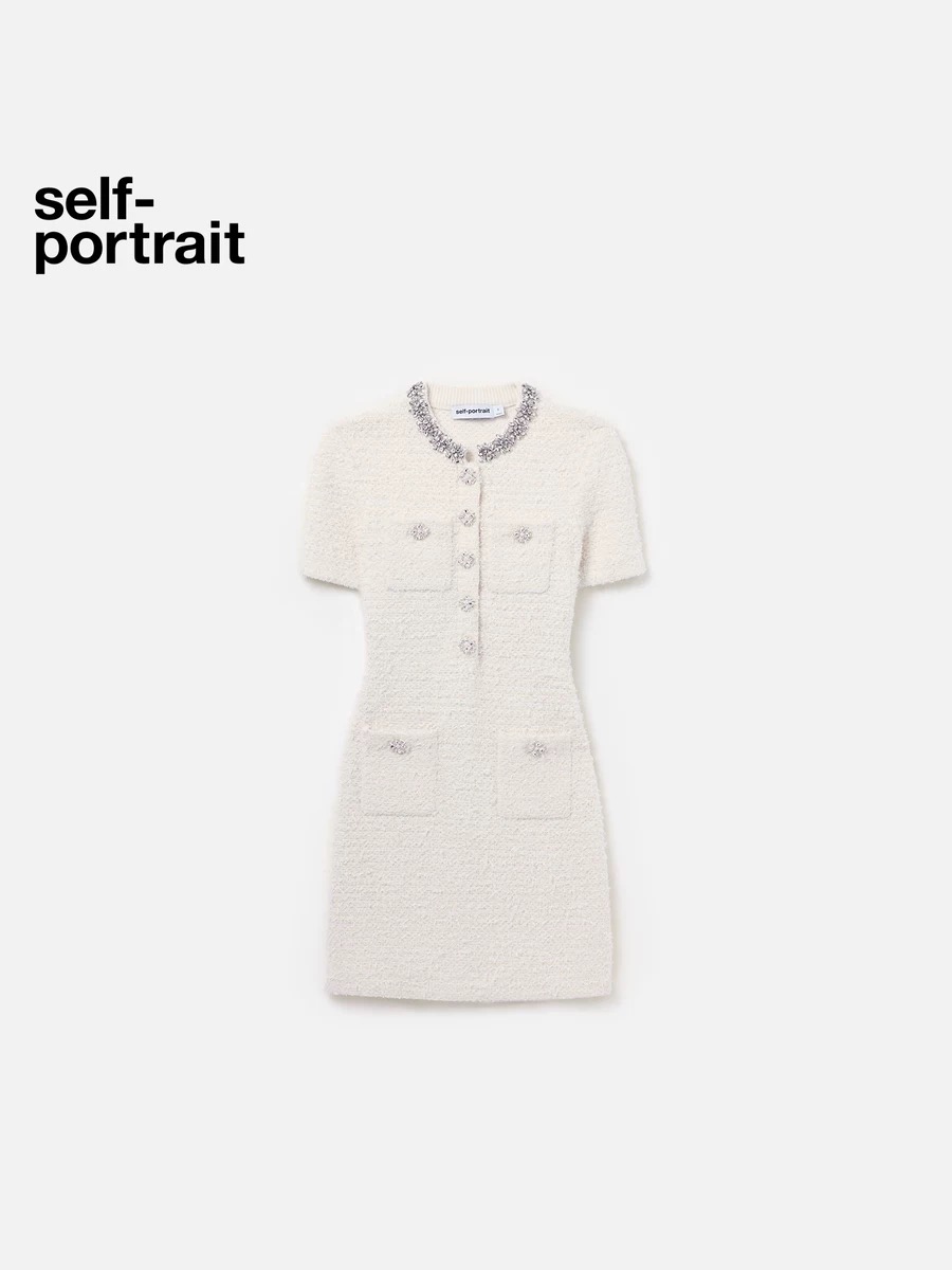 NO:493242,Model number G25090858 Self-portrai* new SP home high-end 1:1 customized honeycomb-like tassel tweed fabric, overall contour style, which makes you look slim and great!  Elegant and elegant Heavy Industry Diamond Inlay Collar Luxury High-end Diamond Buckle Slim Slim Round Neck Short Sleeve Knitted Dress!  Black, off-white, (Size S shoulder width 35, bust 76~84, waist 60~66, sleeve length 21, skirt length 85) hair, skirt, skirt, T-shirt, alexander wang19860909款号G25090858 Self-portrai*新款SP家高版本1:1定制蜂窝感流苏花呢面料、整体轮廓版型显瘦超级赞！气质高雅重工镶钻领边奢华高级感钻扣修身显瘦圆领短袖针织连衣裙！黑色、米白色、（S码肩宽35,胸围76～84,腰围60～66,袖长21,裙长85）发,,skirts,T-shirt,alexander wang,Women's clothing
