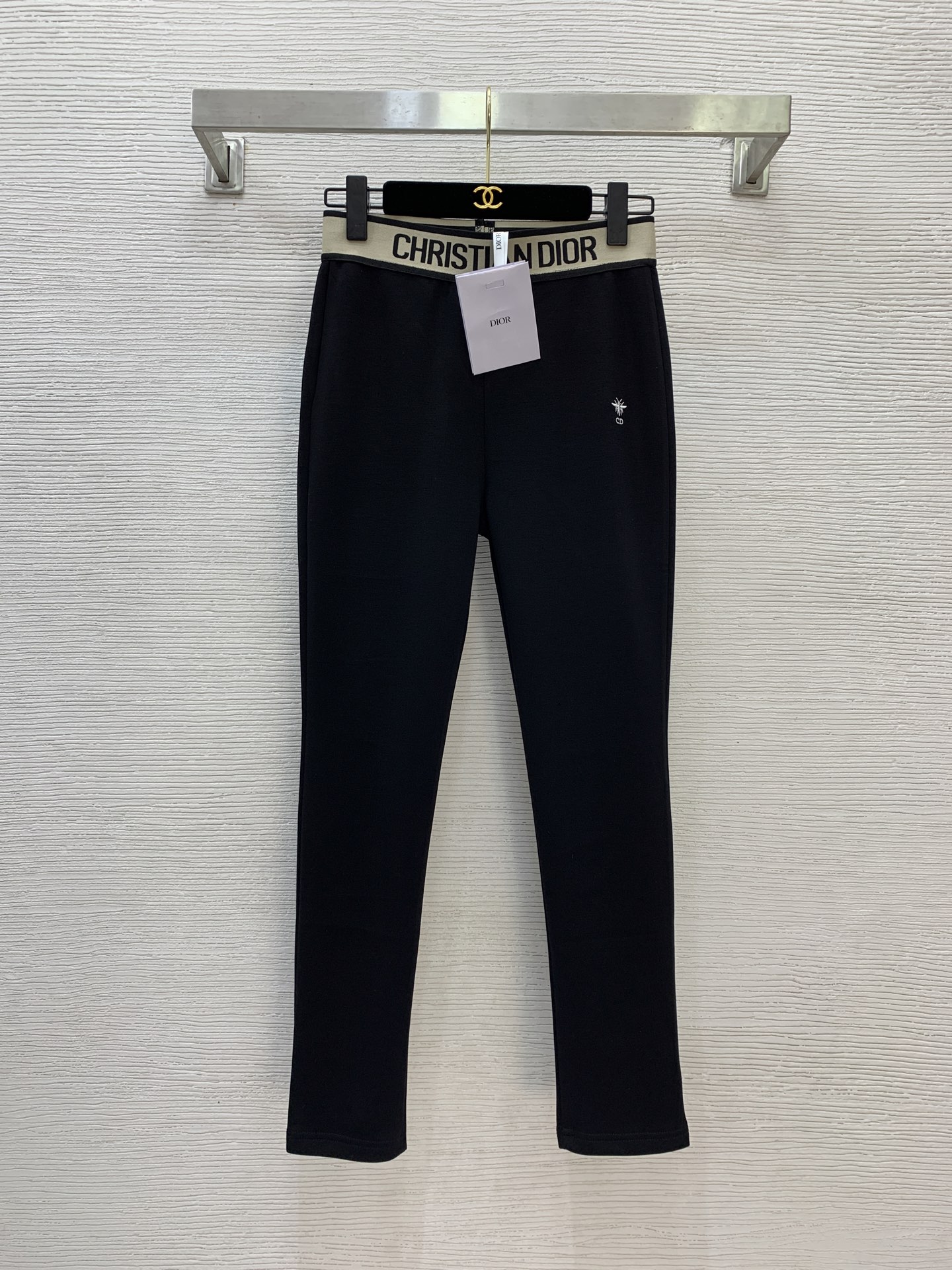 NO:508600,Model number D25092347 Dio* newest classic CD bee embroidered waist logo webbing spliced ​​high stretch tight leggings!  Black, (M size waist circumference 66 elastic, trousers length 90) hair, dior, alexander wang19860909款号D25092347 Dio*新款 经典CD小蜜蜂刺绣腰间logo织带拼接高弹力紧身打底裤！黑色,（M码腰围66弹力,裤长90）发,,dior,alexander wang,Women's clothing